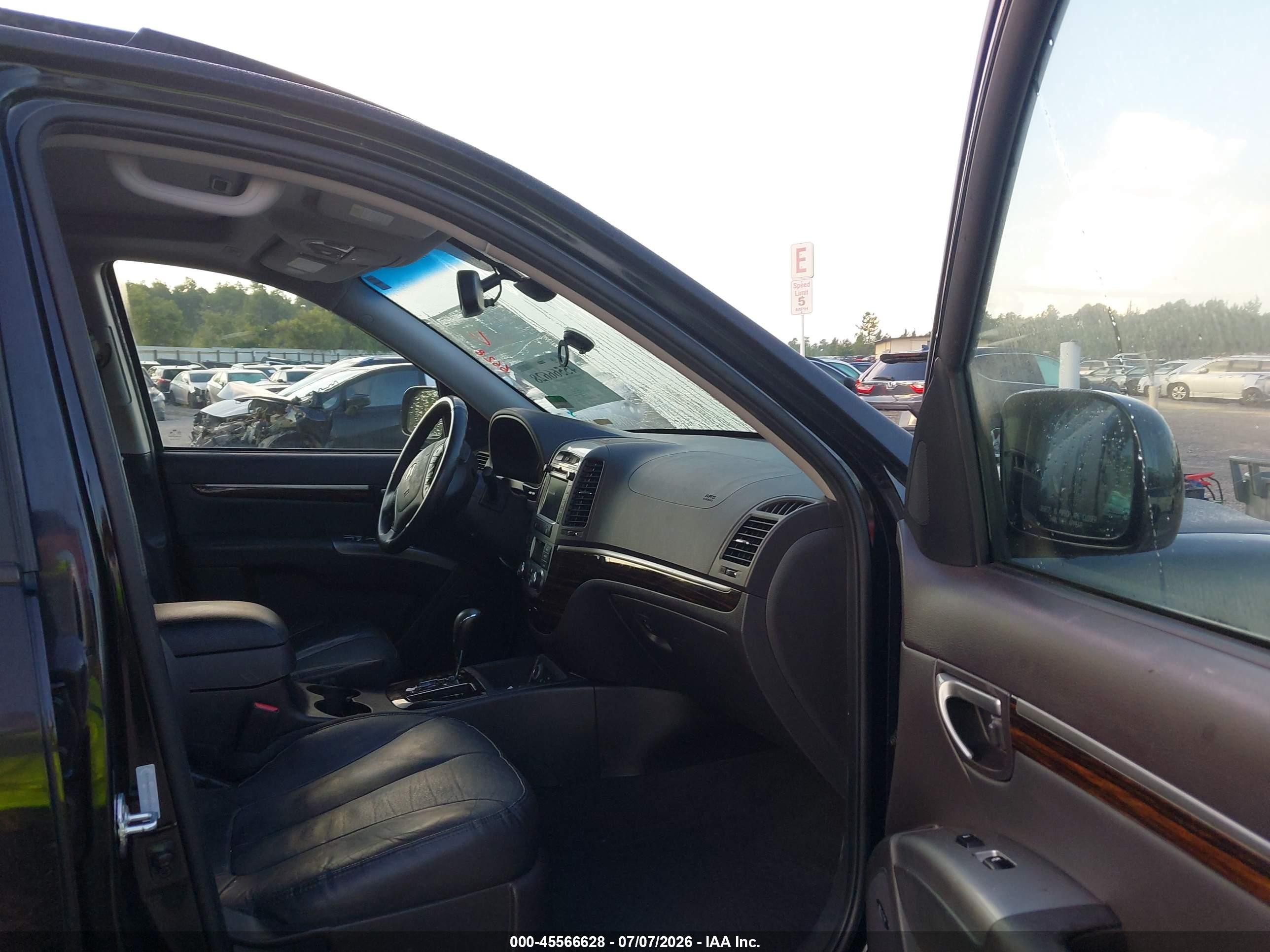 2012 Hyundai Santa Fe Limited V6 Black vin: 5XYZK4AG0CG104152