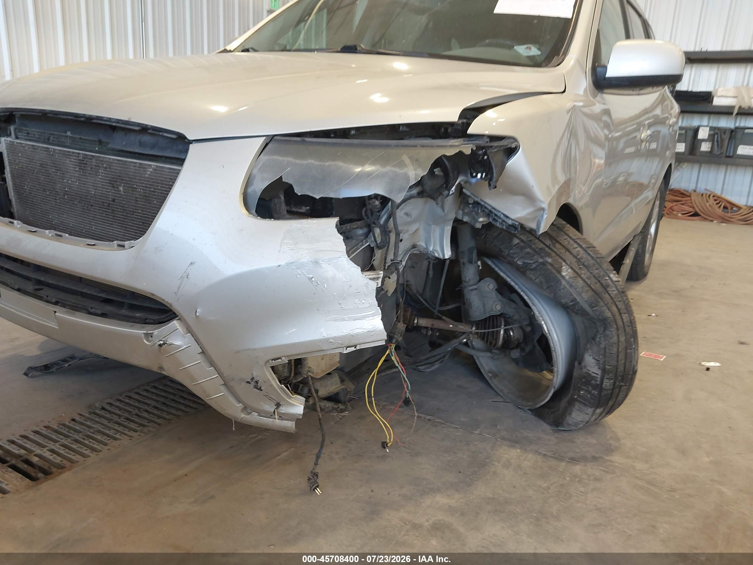 2012 Hyundai Santa Fe Limited V6 Silver vin: 5XYZK4AG3CG096970