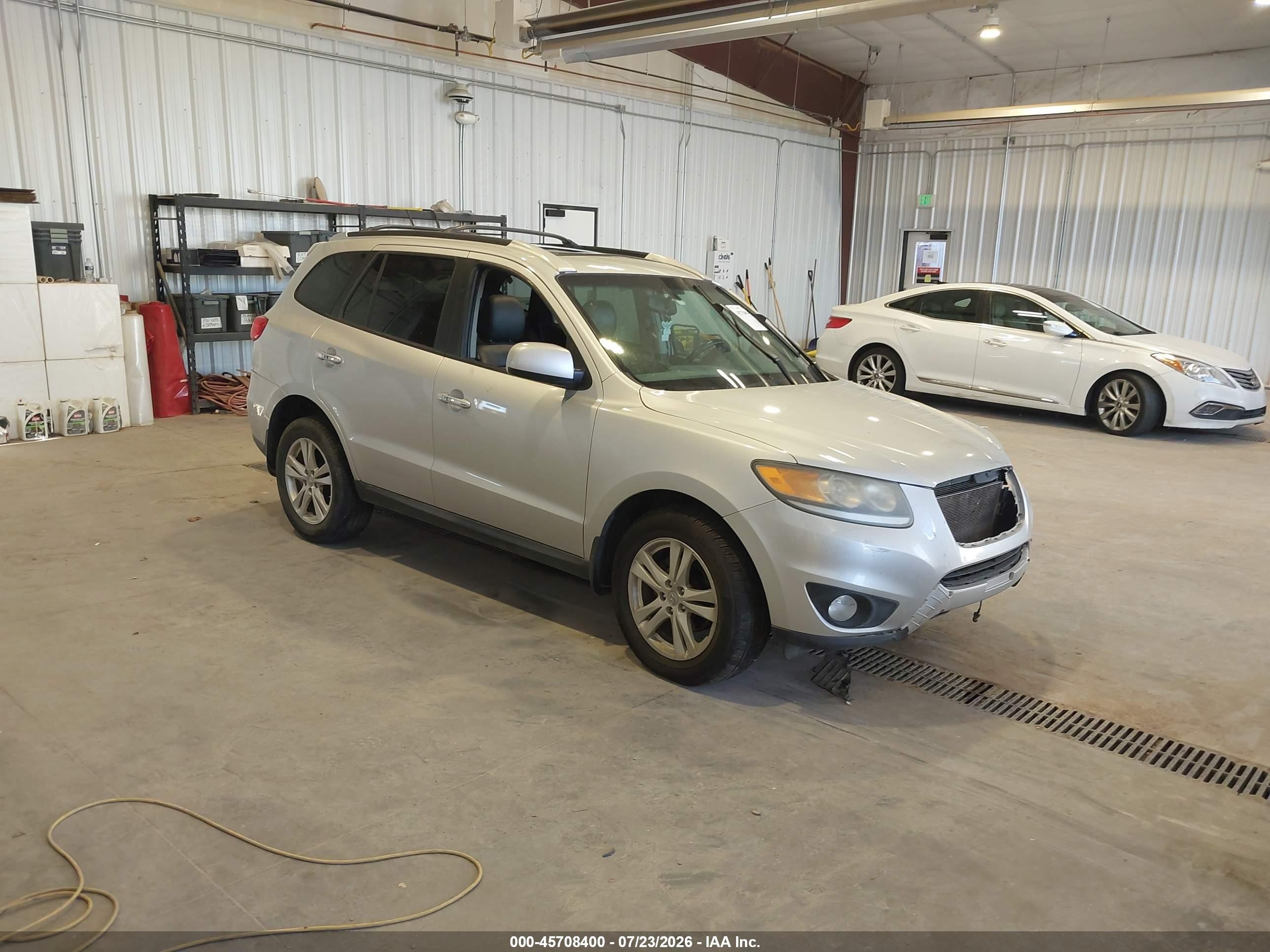 2012 Hyundai Santa Fe Limited V6 Silver vin: 5XYZK4AG3CG096970