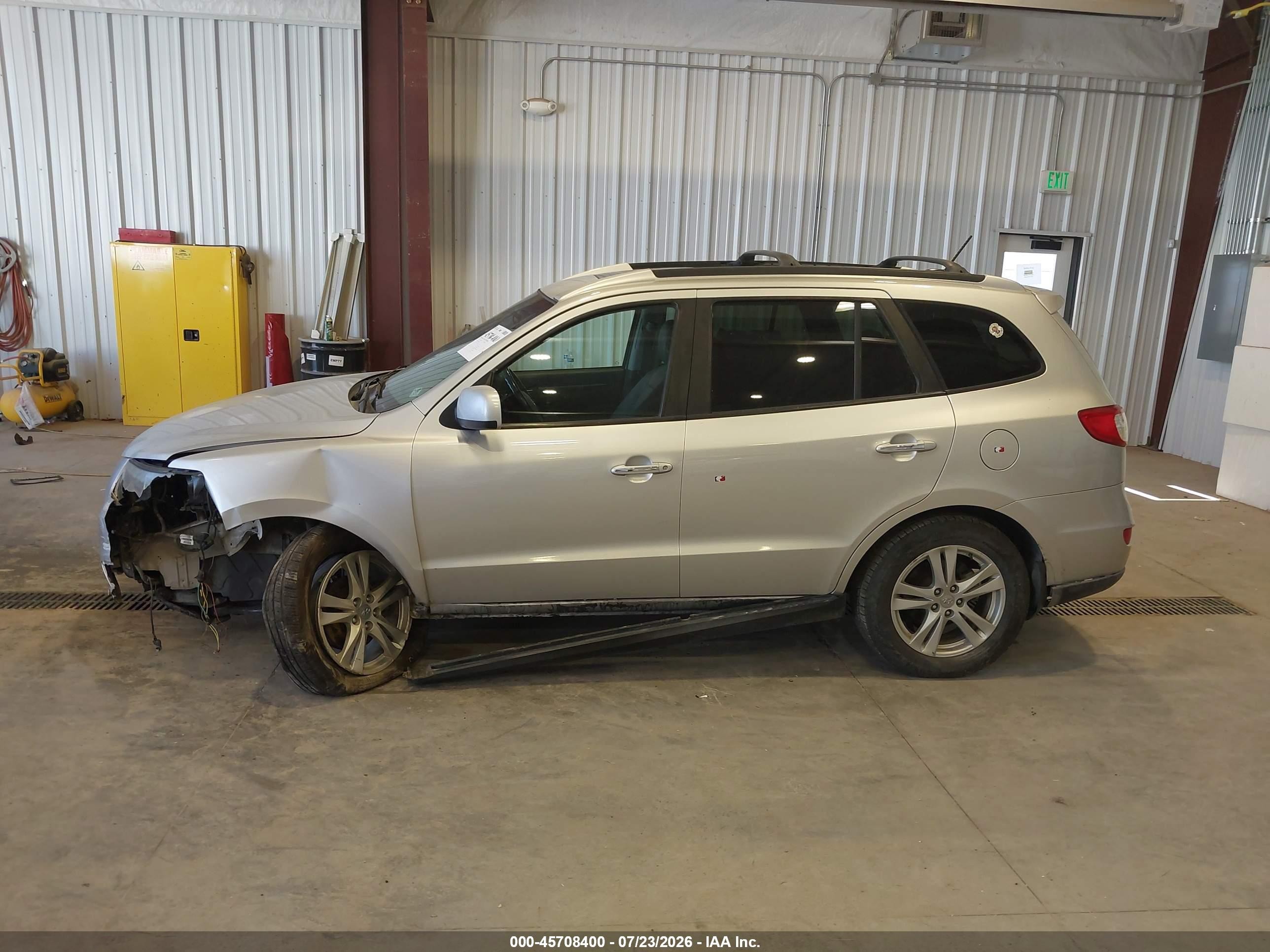 2012 Hyundai Santa Fe Limited V6 Silver vin: 5XYZK4AG3CG096970