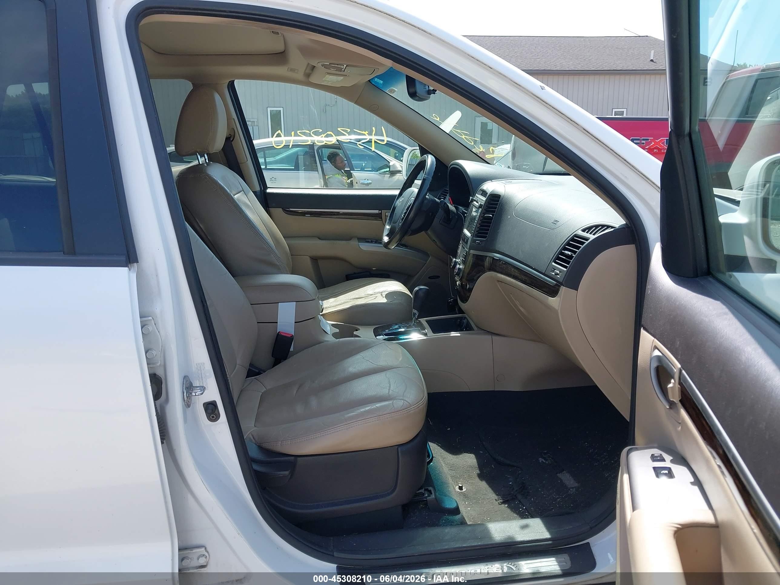 2011 Hyundai Santa Fe Limited V6 White vin: 5XYZK4AG4BG034332