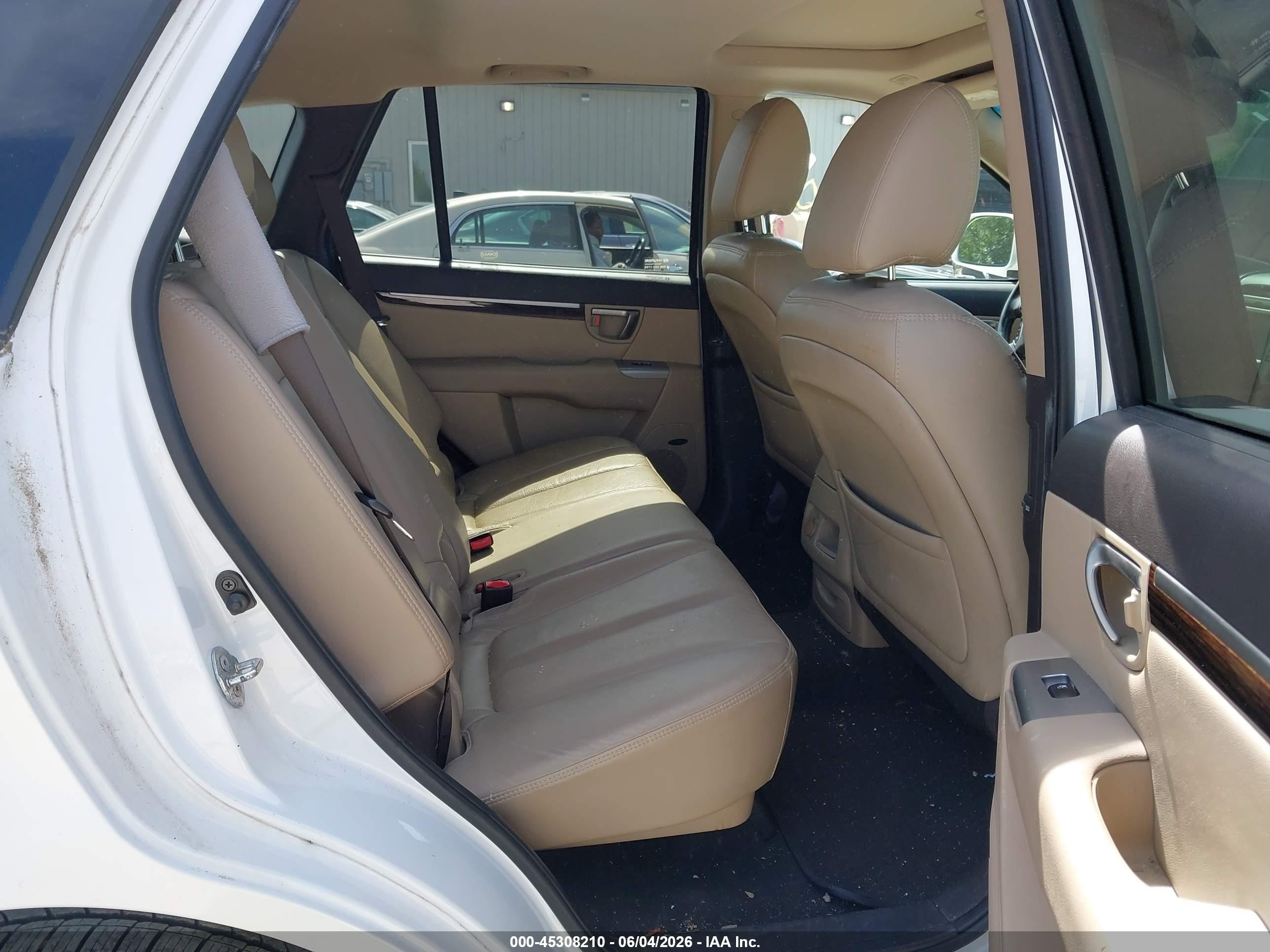 2011 Hyundai Santa Fe Limited V6 White vin: 5XYZK4AG4BG034332