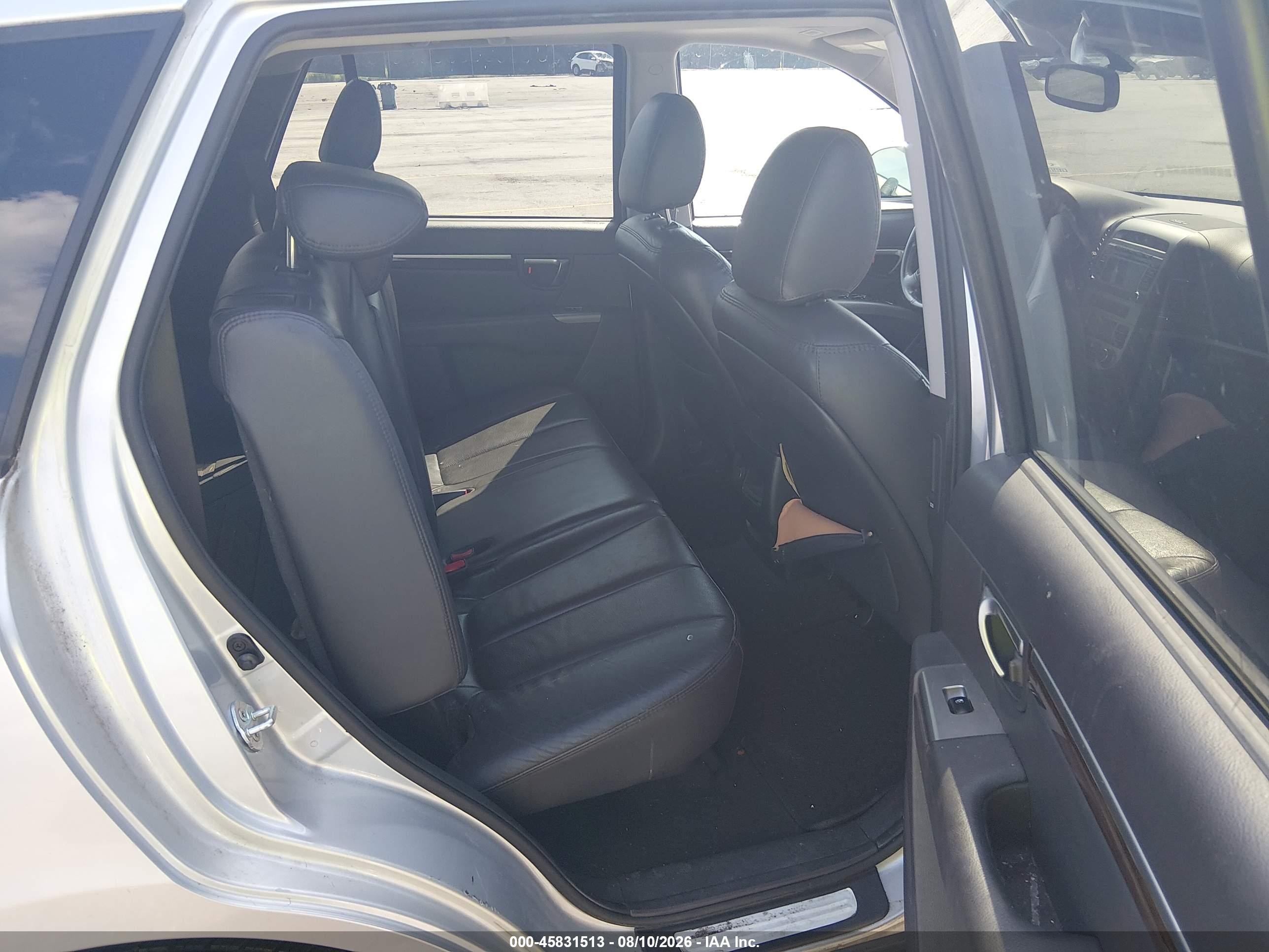 2012 Hyundai Santa Fe Limited V6 Silver vin: 5XYZK4AG5CG095805