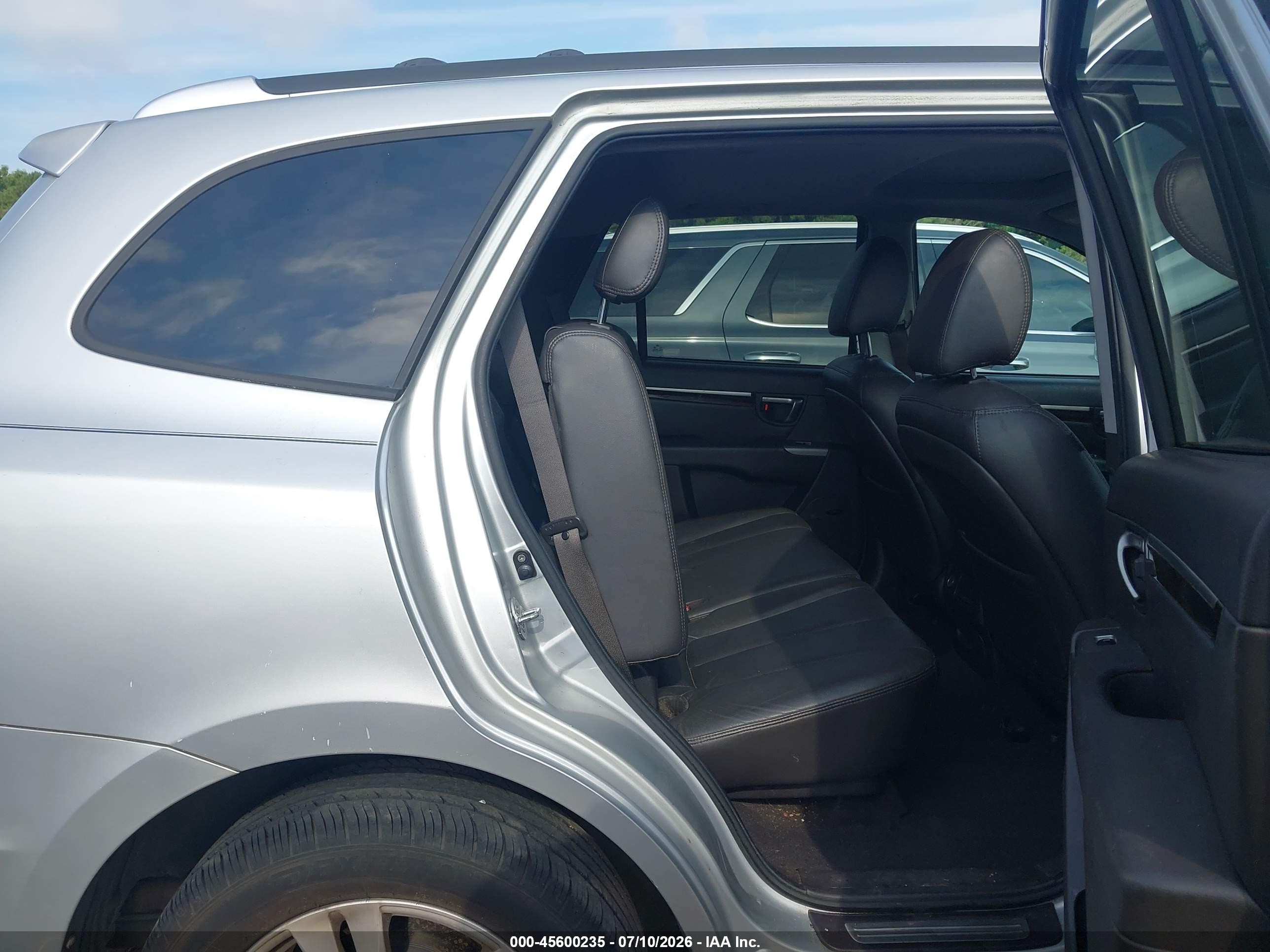 2011 Hyundai Santa Fe Limited V6 Серебряный vin: 5XYZK4AG7BG014785