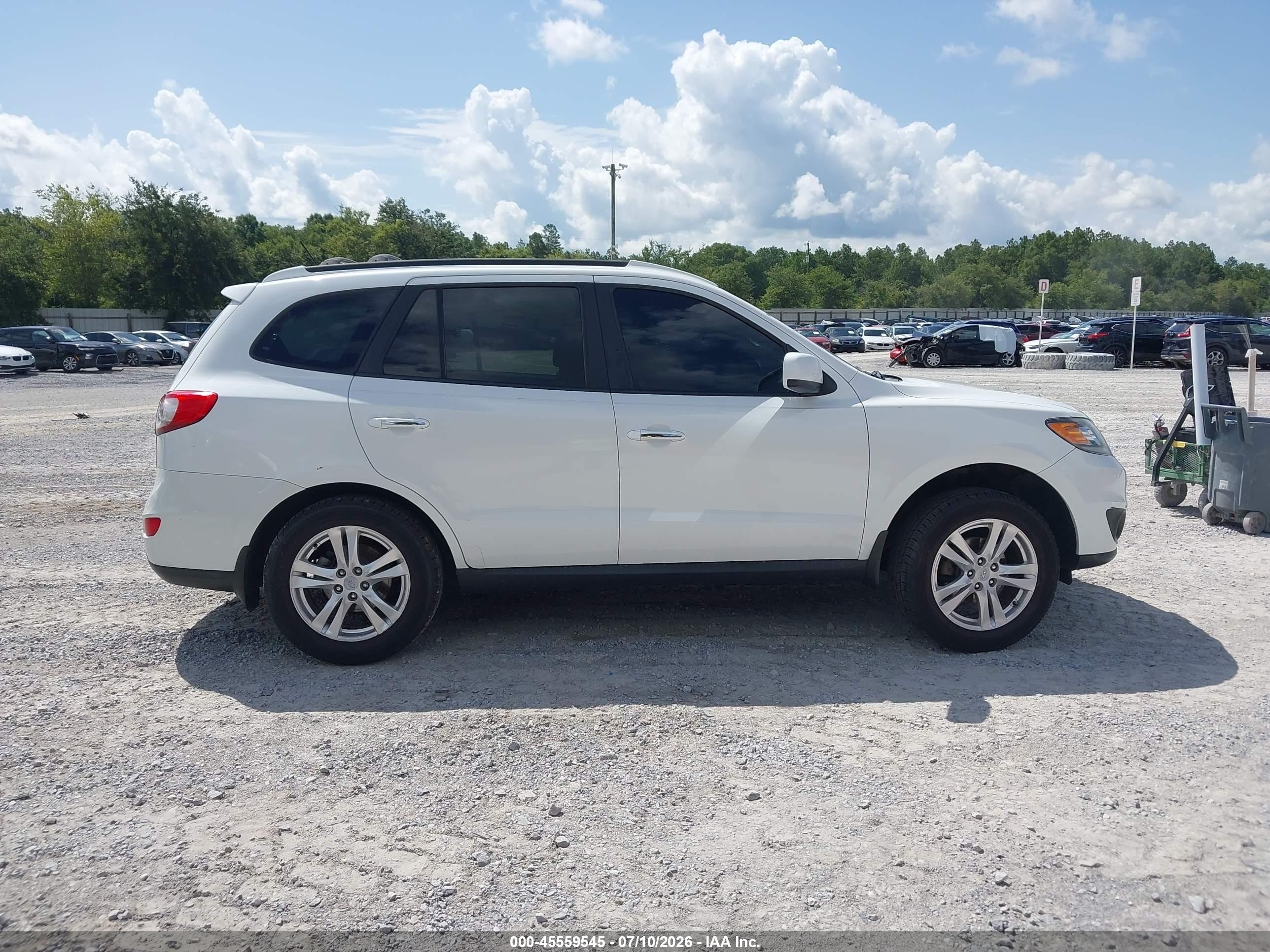 2012 Hyundai Santa Fe Limited V6 White vin: 5XYZK4AG7CG124415