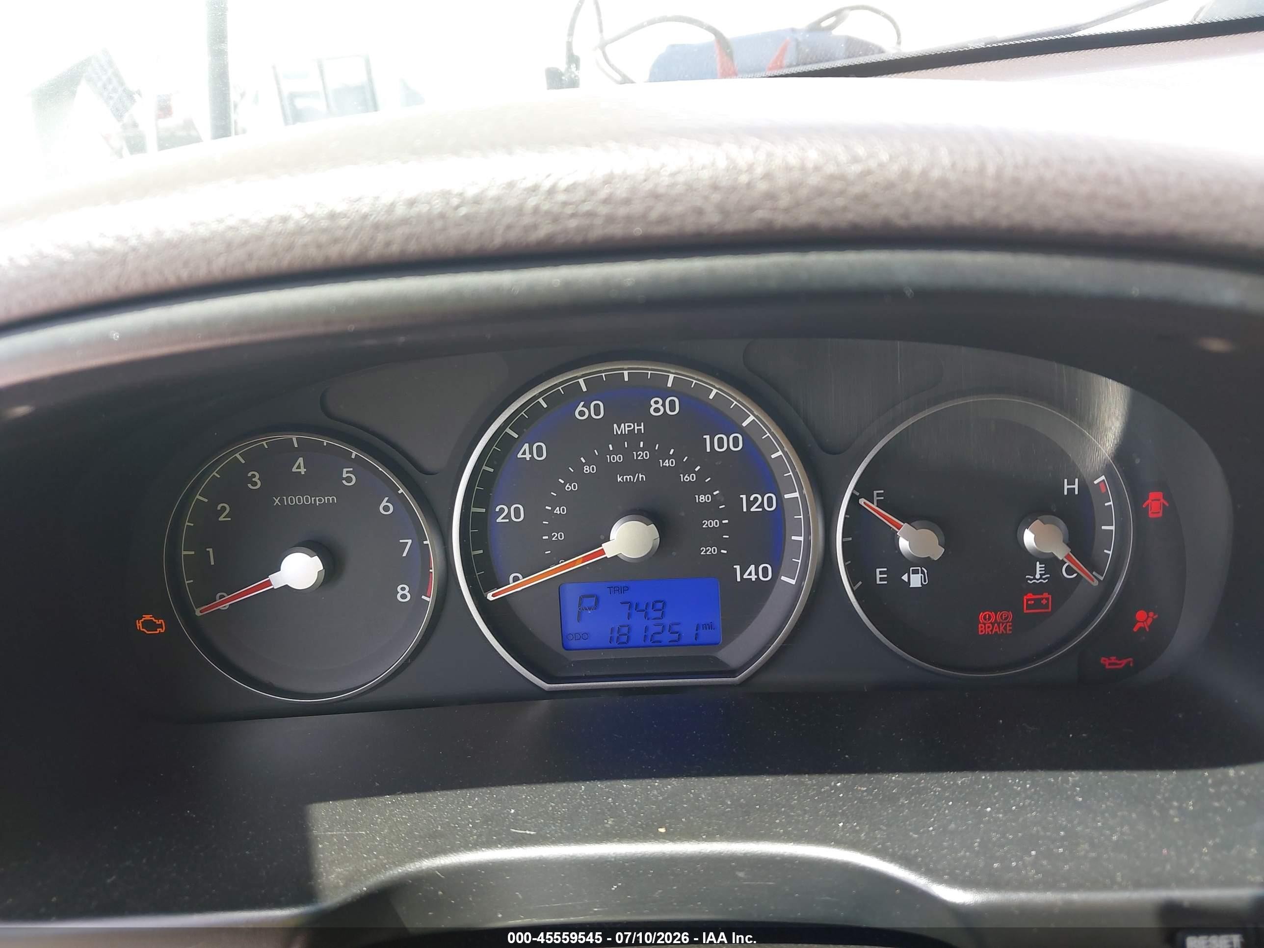 2012 Hyundai Santa Fe Limited V6 White vin: 5XYZK4AG7CG124415