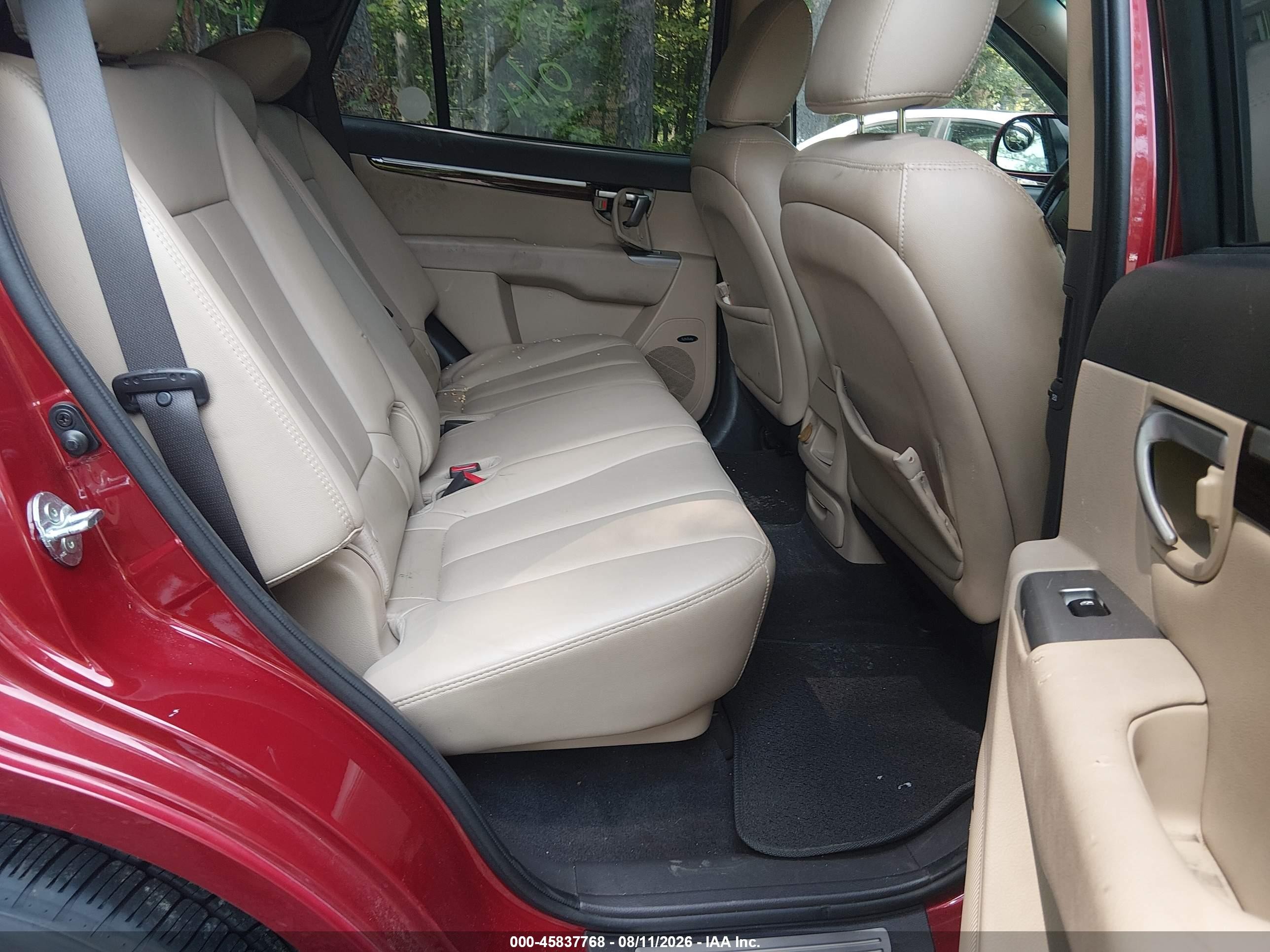 2012 Hyundai Santa Fe Limited V6 Red vin: 5XYZK4AG7CG163084