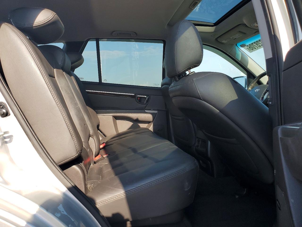 2012 Hyundai Santa Fe Limited Silver vin: 5XYZKDAG0CG094772