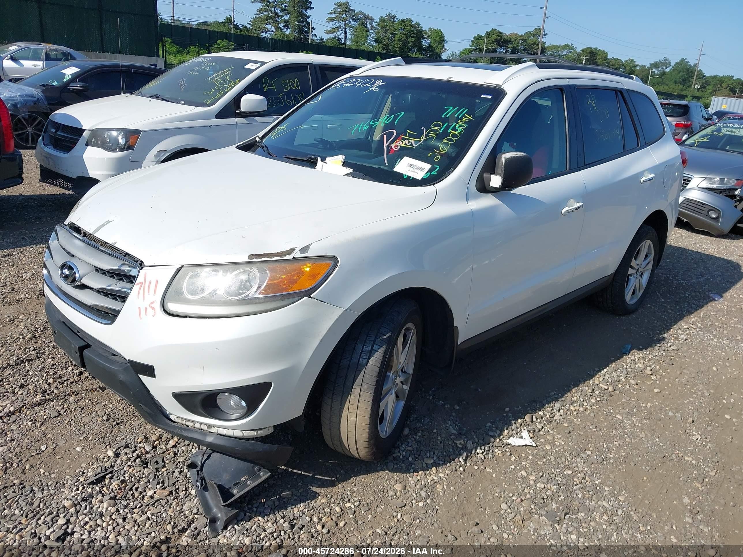 2012 Hyundai Santa Fe Limited V6 White vin: 5XYZKDAG0CG117662