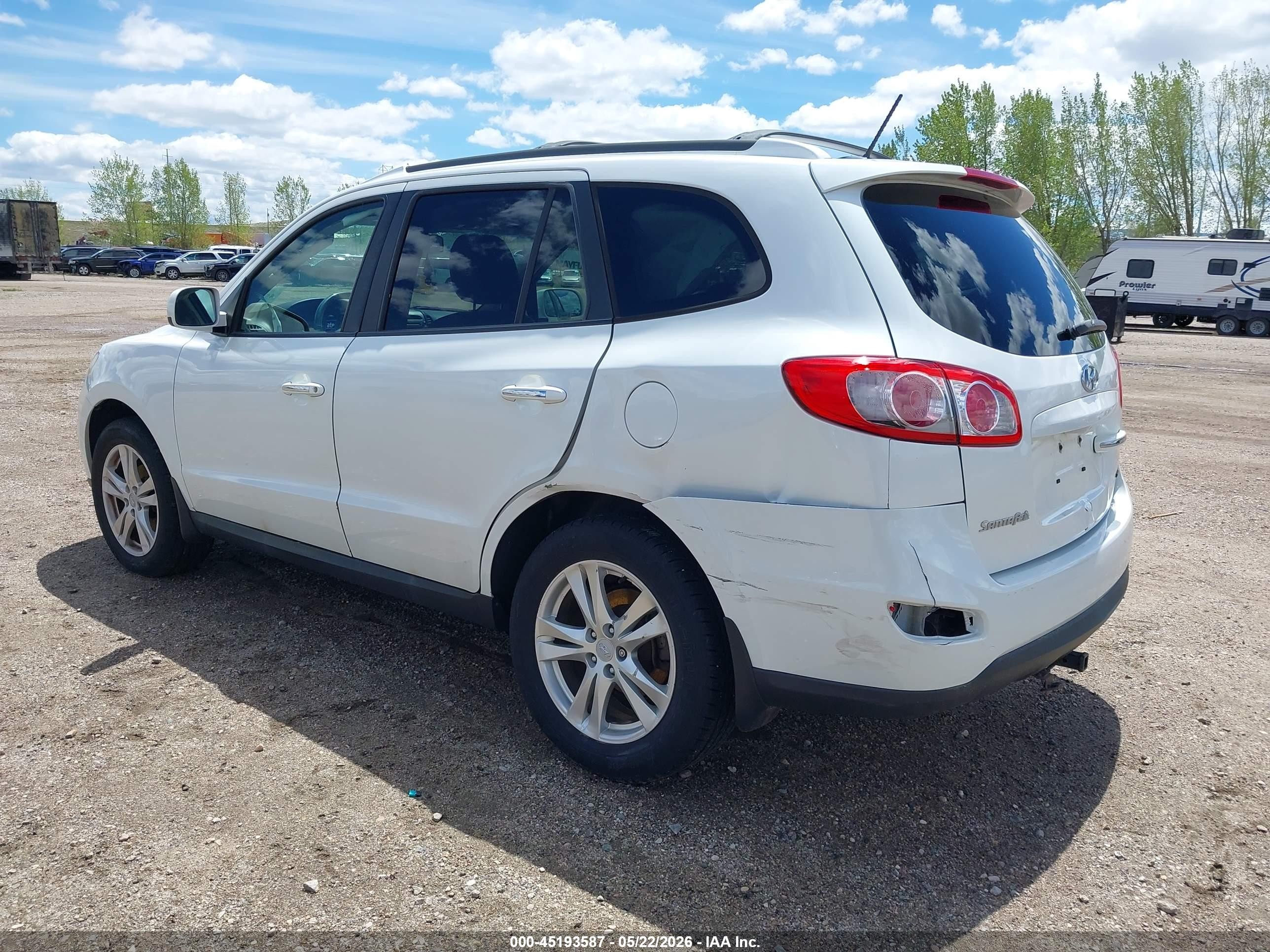 2012 Hyundai Santa Fe Limited V6 White vin: 5XYZKDAG0CG119492