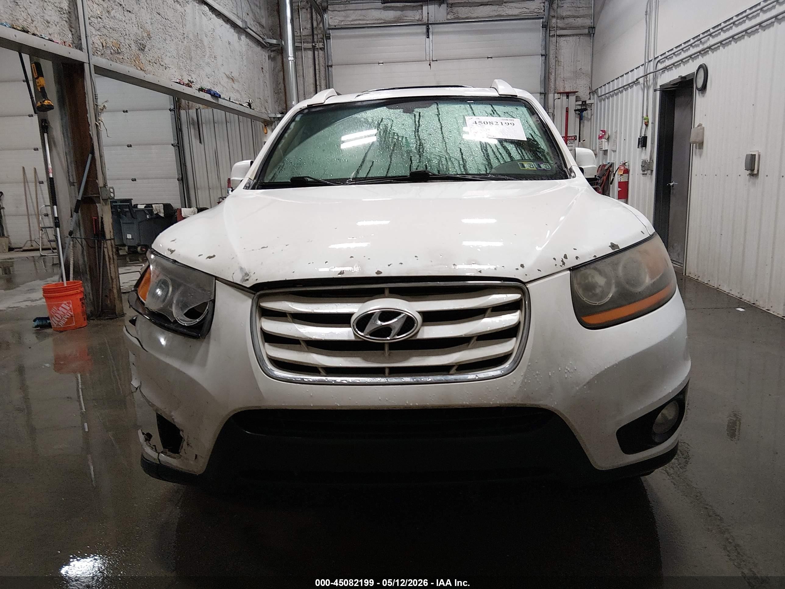 2011 Hyundai Santa Fe Limited V6 White vin: 5XYZKDAG1BG034143