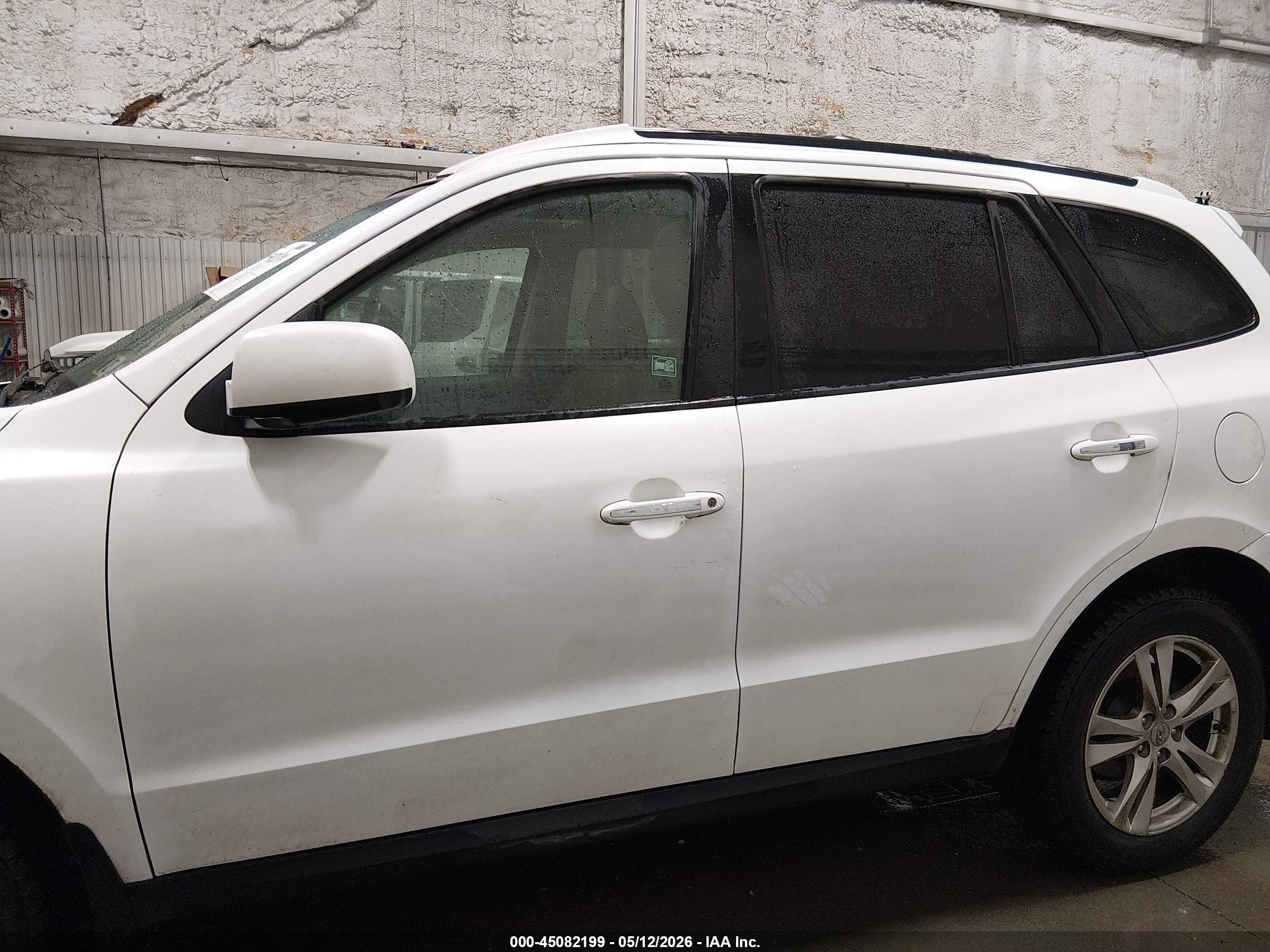 2011 Hyundai Santa Fe Limited V6 White vin: 5XYZKDAG1BG034143