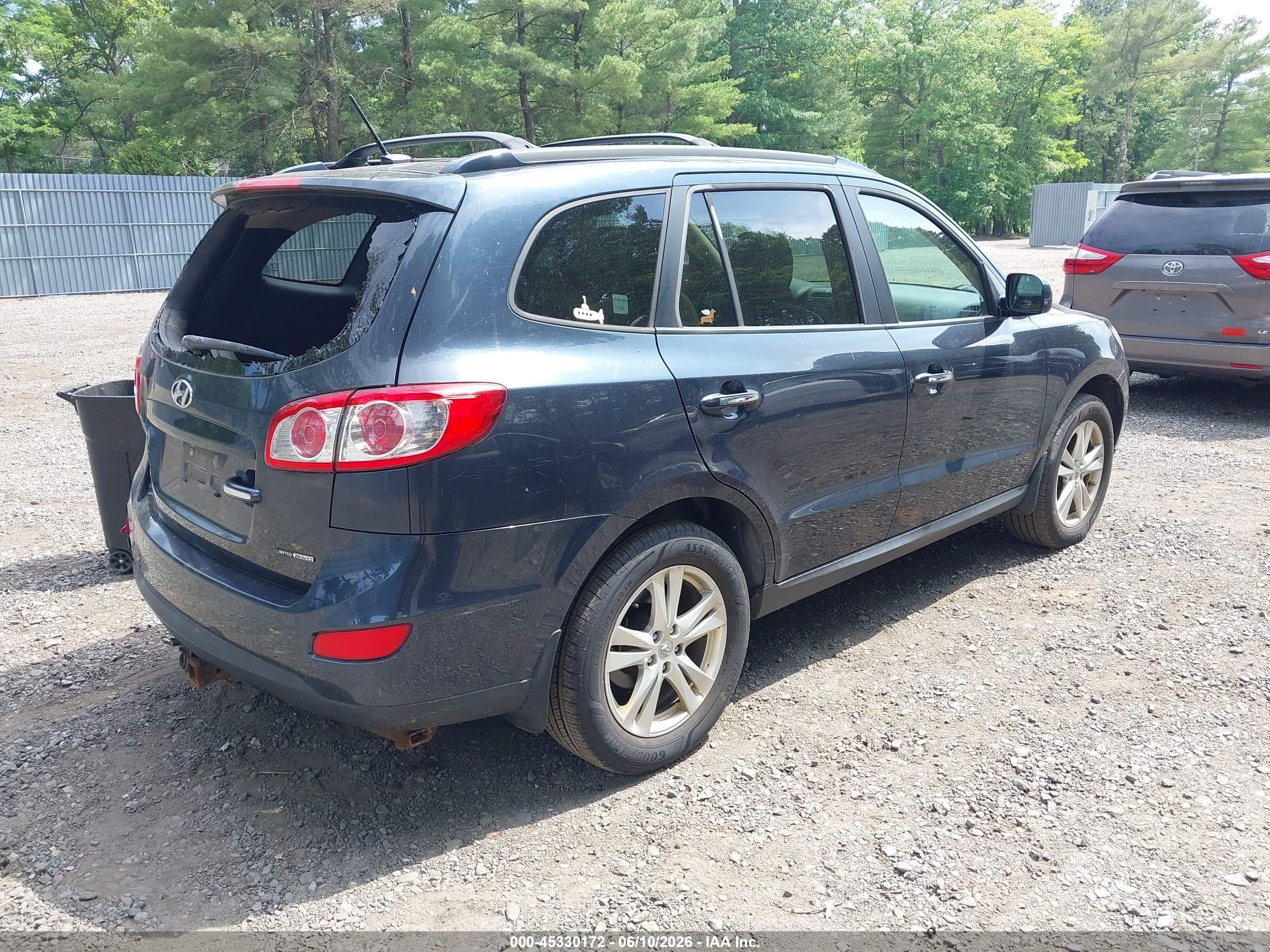 2012 Hyundai Santa Fe Limited V6 Blue vin: 5XYZKDAG1CG098944