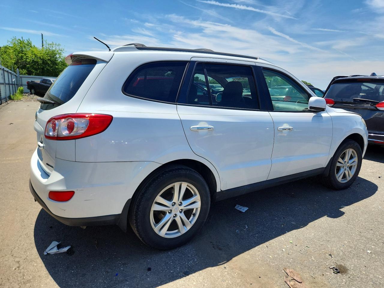 2012 Hyundai Santa Fe Limited White vin: 5XYZKDAG1CG132431