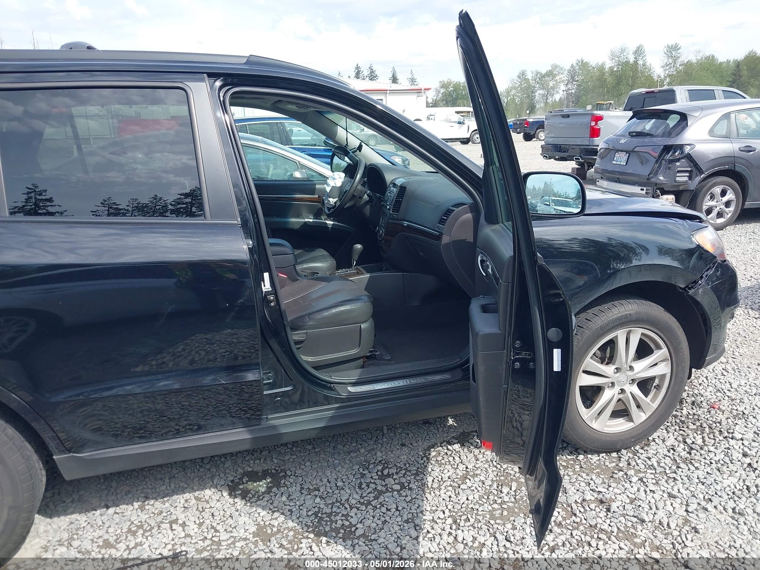 2011 Hyundai Santa Fe Limited V6 Black vin: 5XYZKDAG2BG007548
