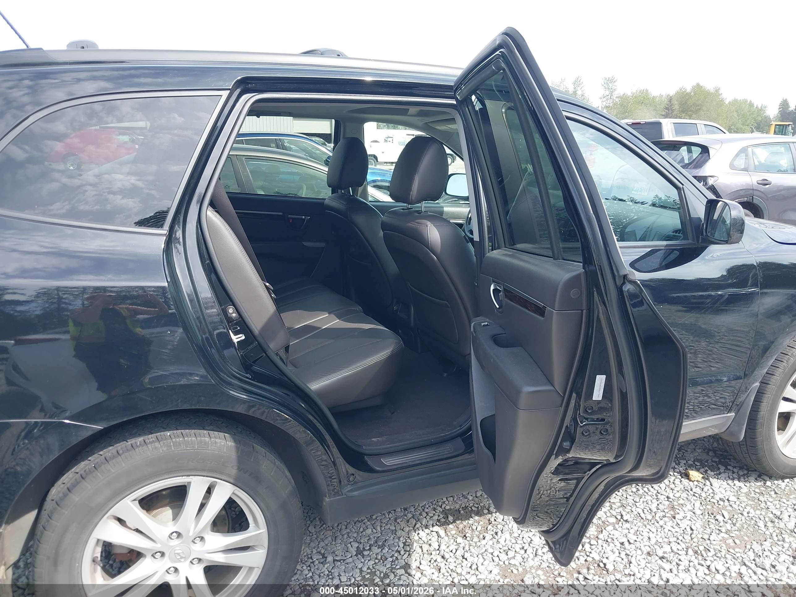 2011 Hyundai Santa Fe Limited V6 Black vin: 5XYZKDAG2BG007548