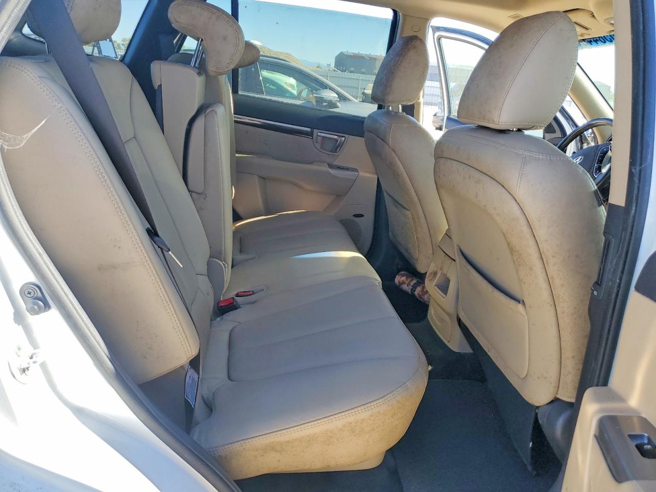 2012 Hyundai Santa Fe Limited White vin: 5XYZKDAG2CG157564
