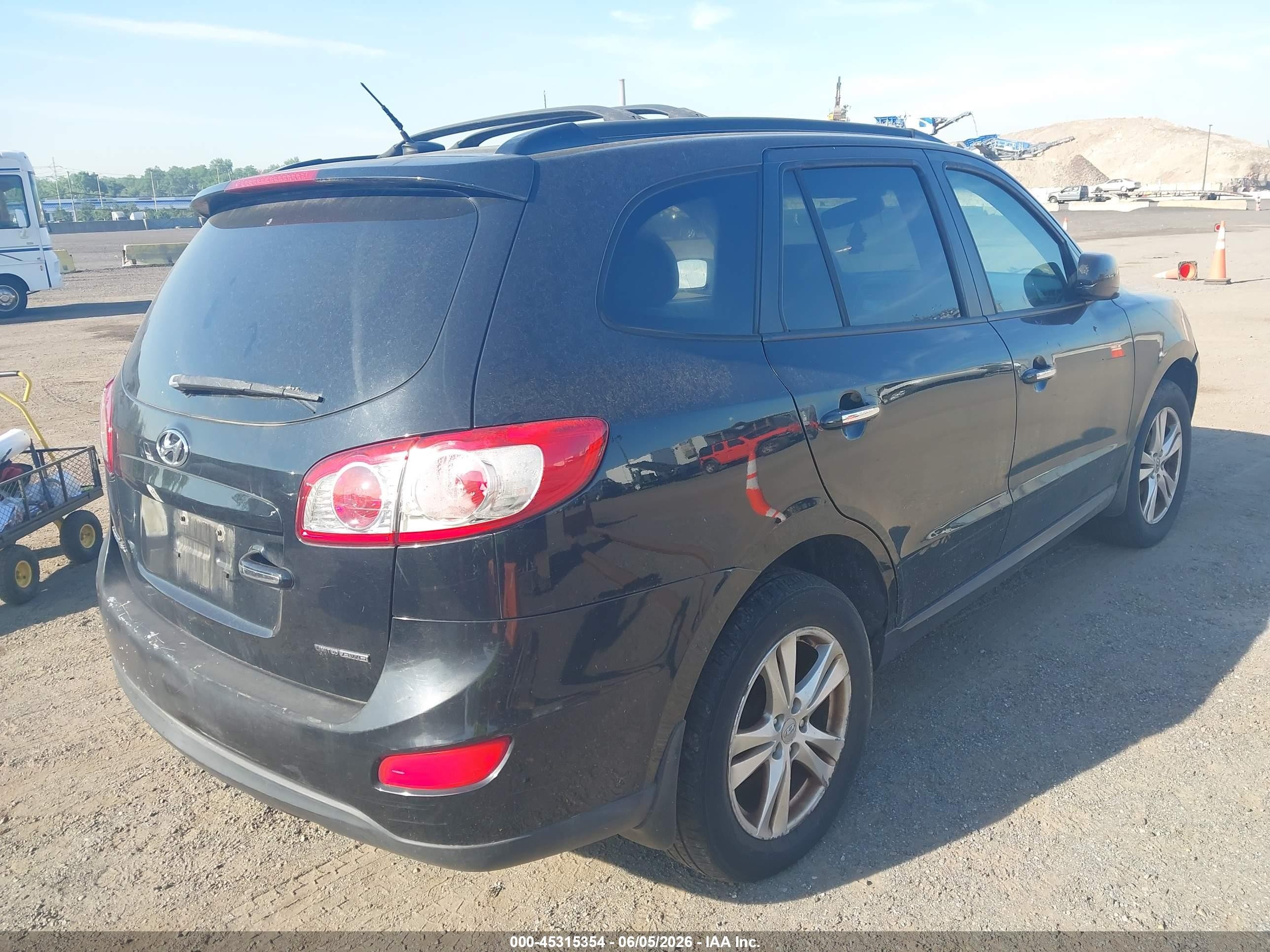 2012 Hyundai Santa Fe Limited V6 Black vin: 5XYZKDAG4CG110858