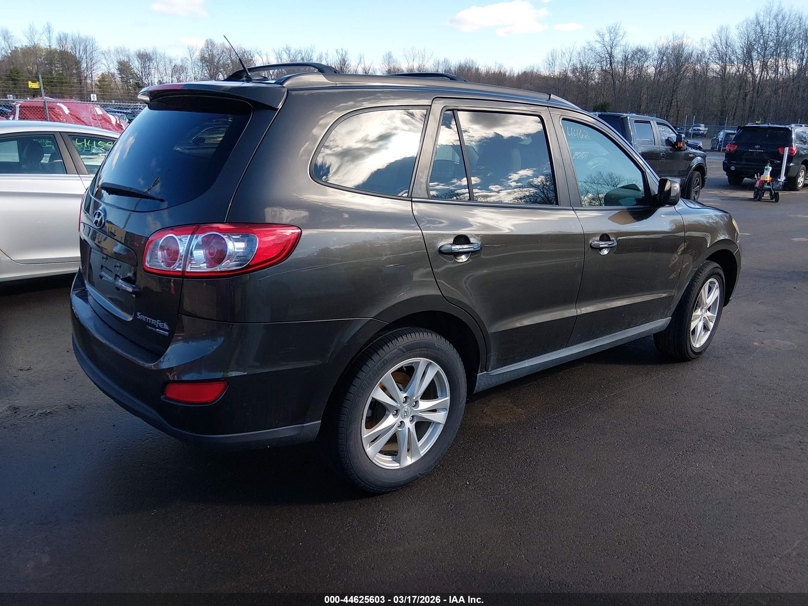 2011 Hyundai Santa Fe Limited V6 Gray vin: 5XYZKDAG5BG073785