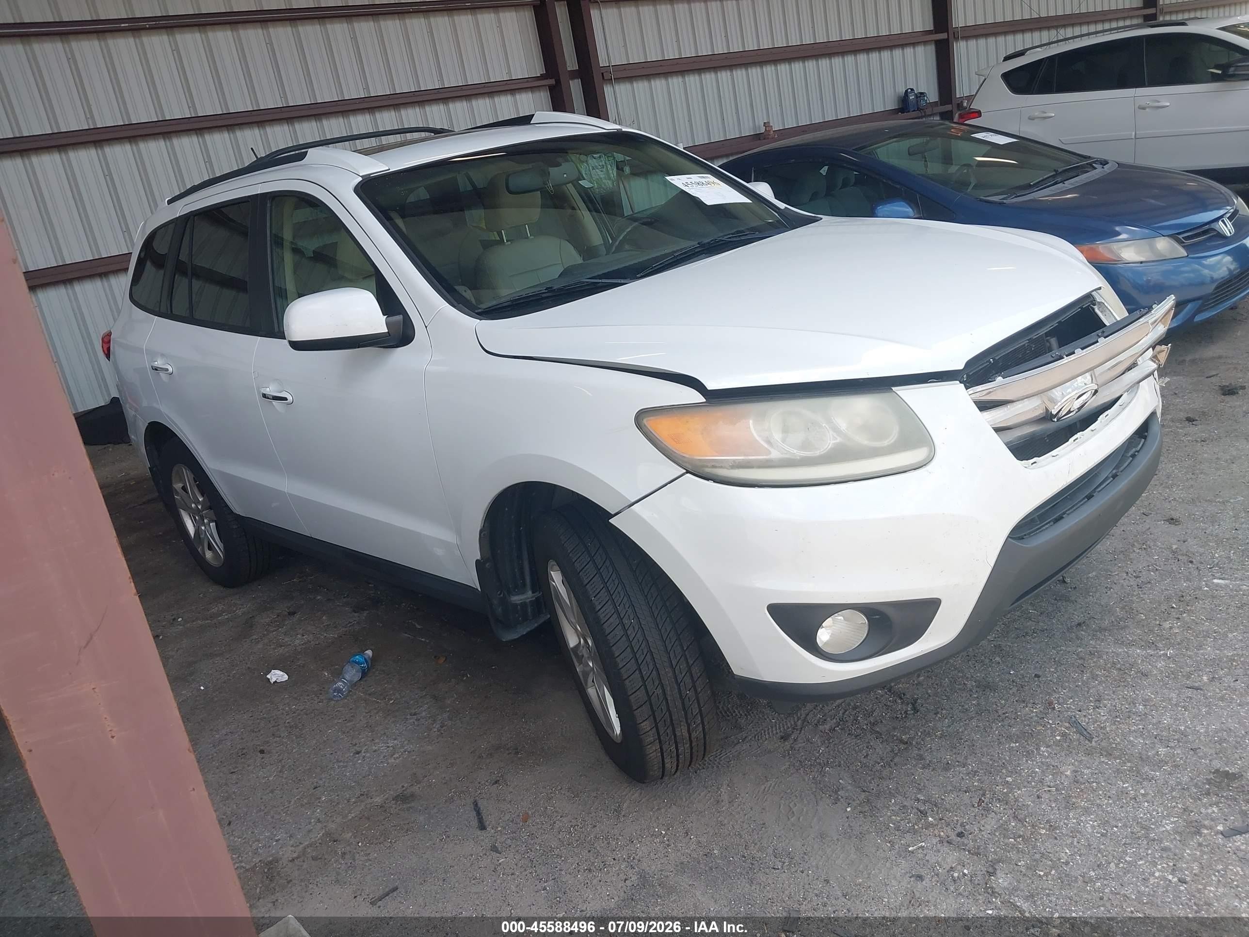 2012 Hyundai Santa Fe Limited V6 White vin: 5XYZKDAG7CG152764