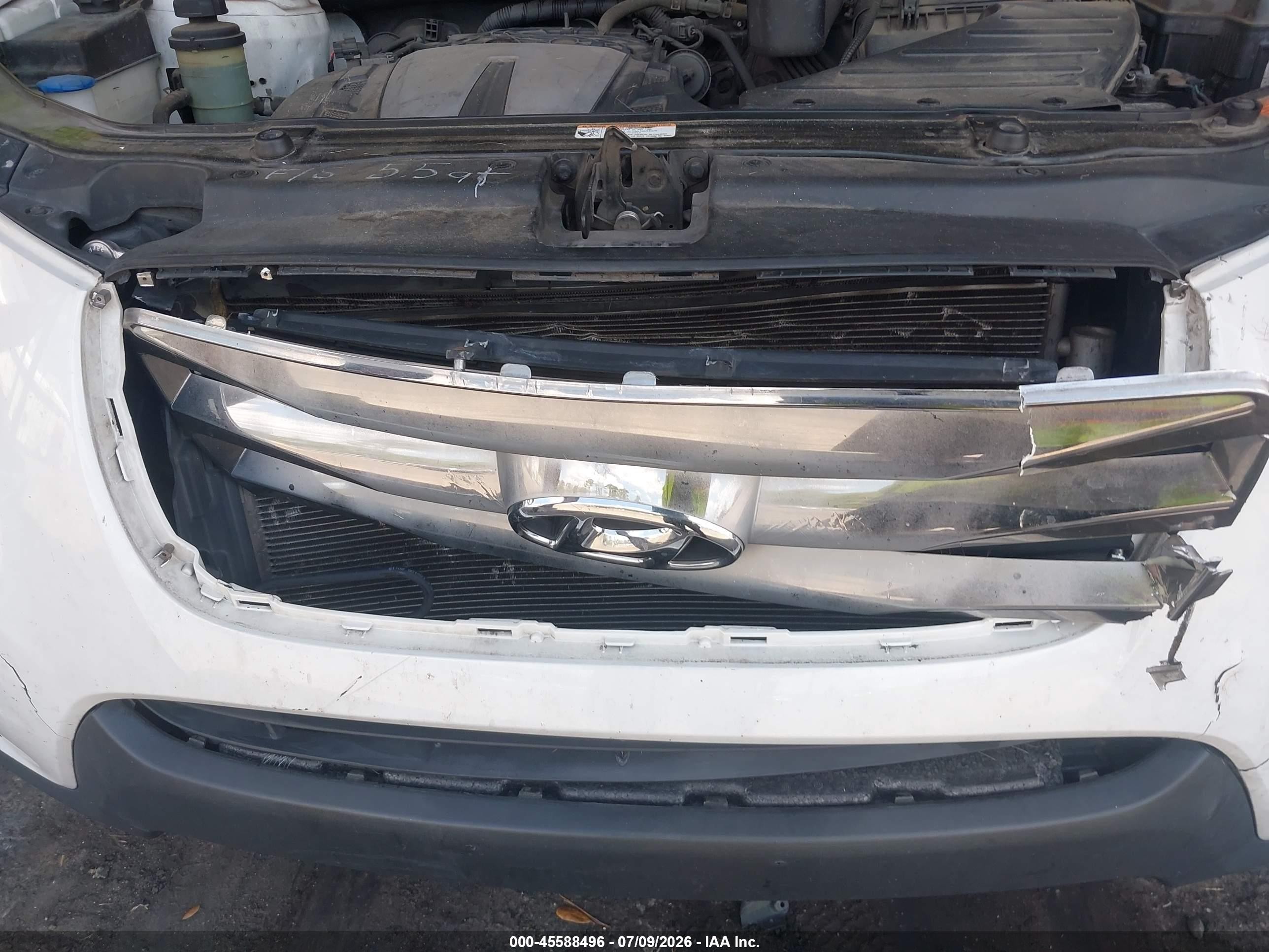 2012 Hyundai Santa Fe Limited V6 White vin: 5XYZKDAG7CG152764