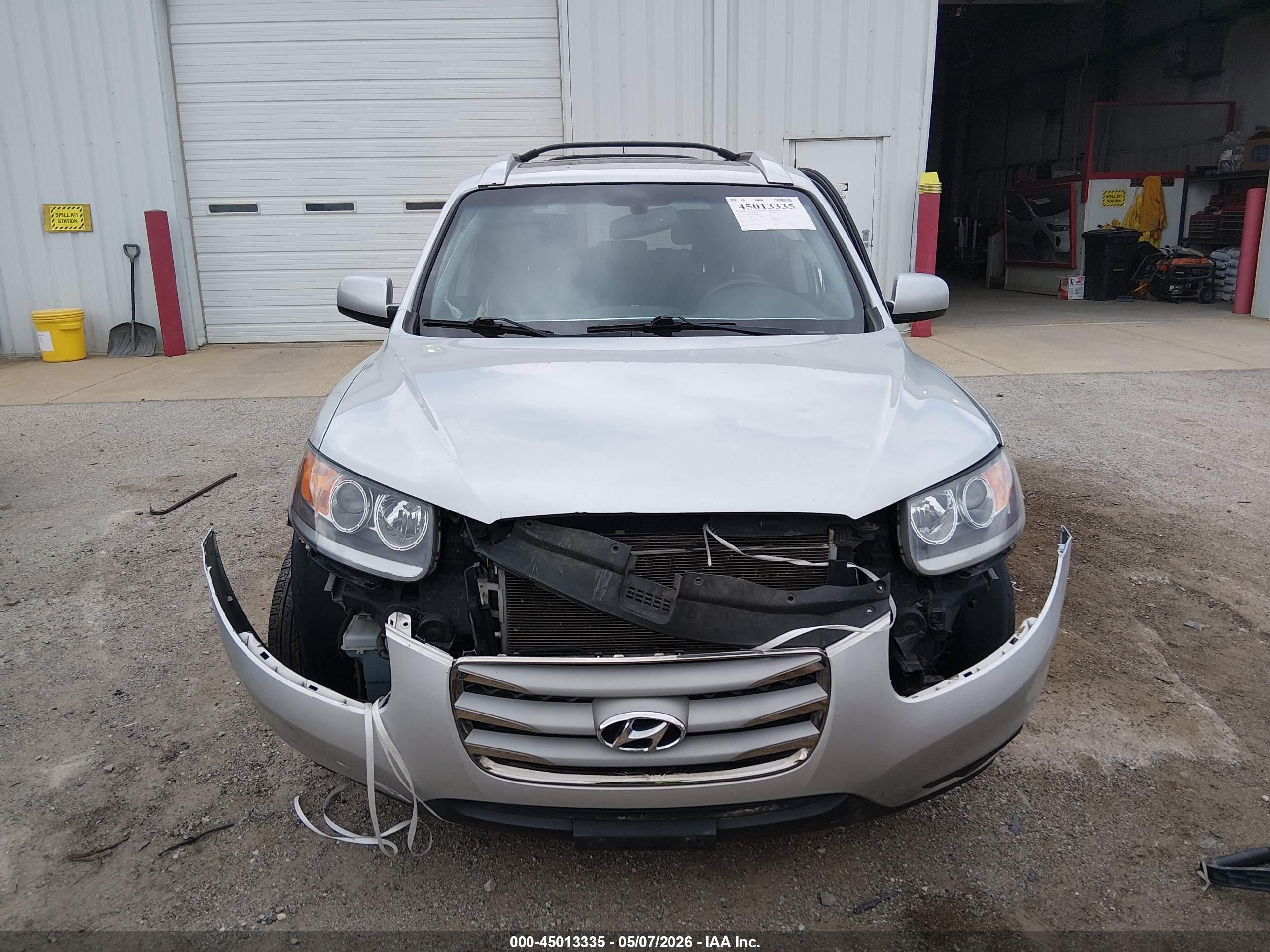 2012 Hyundai Santa Fe Limited V6 Silver vin: 5XYZKDAG9CG100830