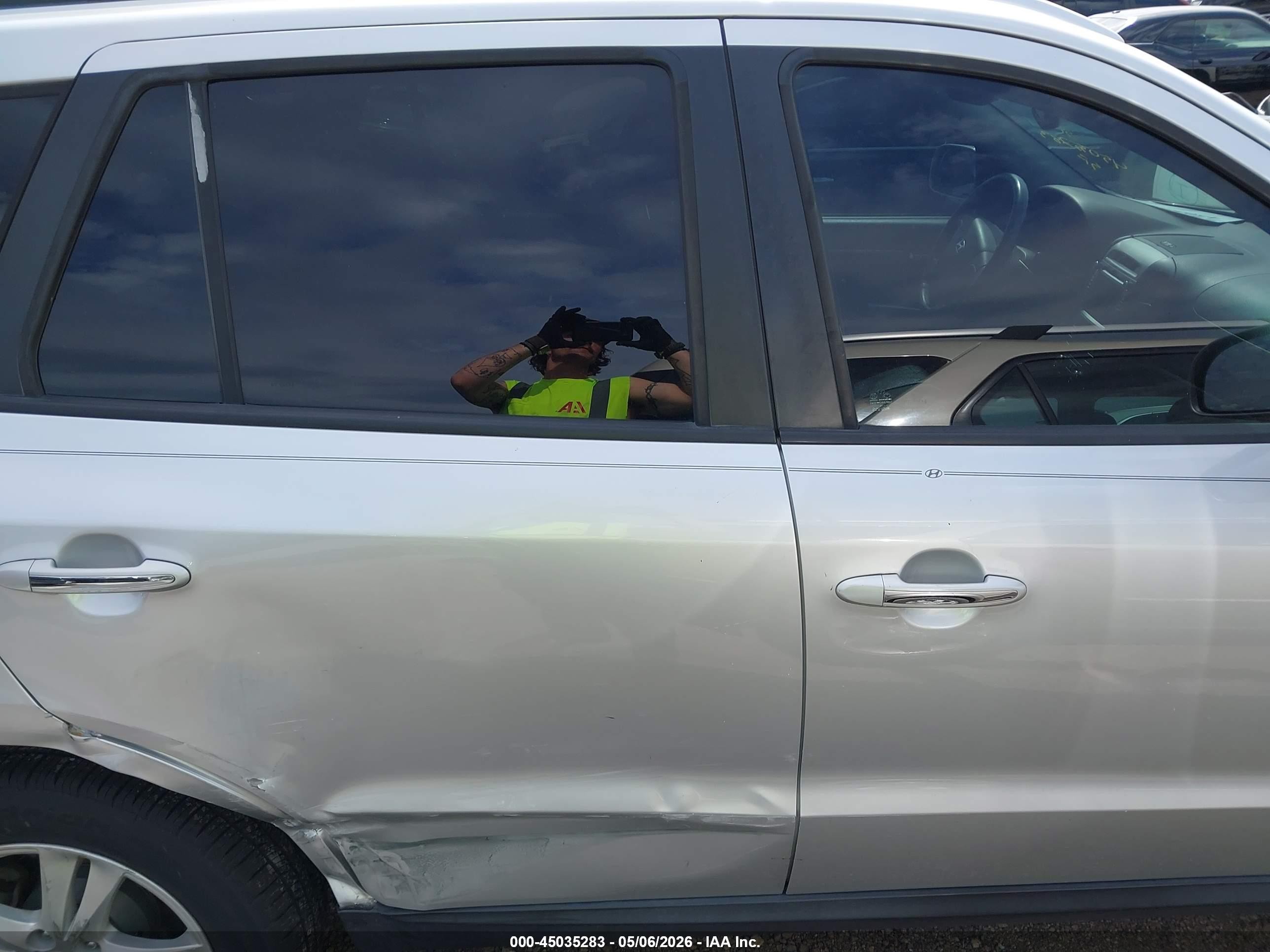 2011 Hyundai Santa Fe Limited V6 Серебряный vin: 5XYZKDAGXBG024601