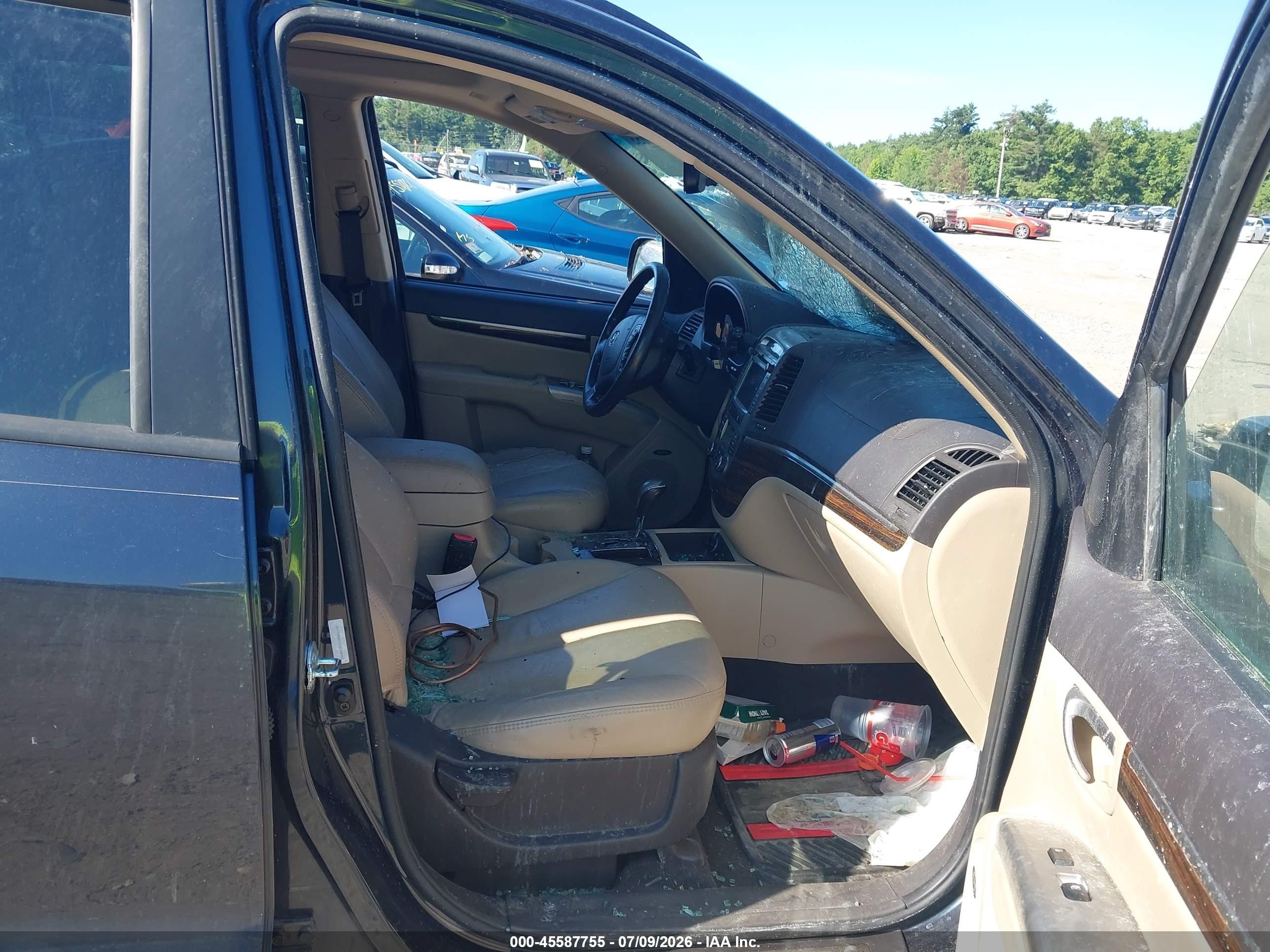 2012 Hyundai Santa Fe Limited V6 Black vin: 5XYZKDAGXCG148952