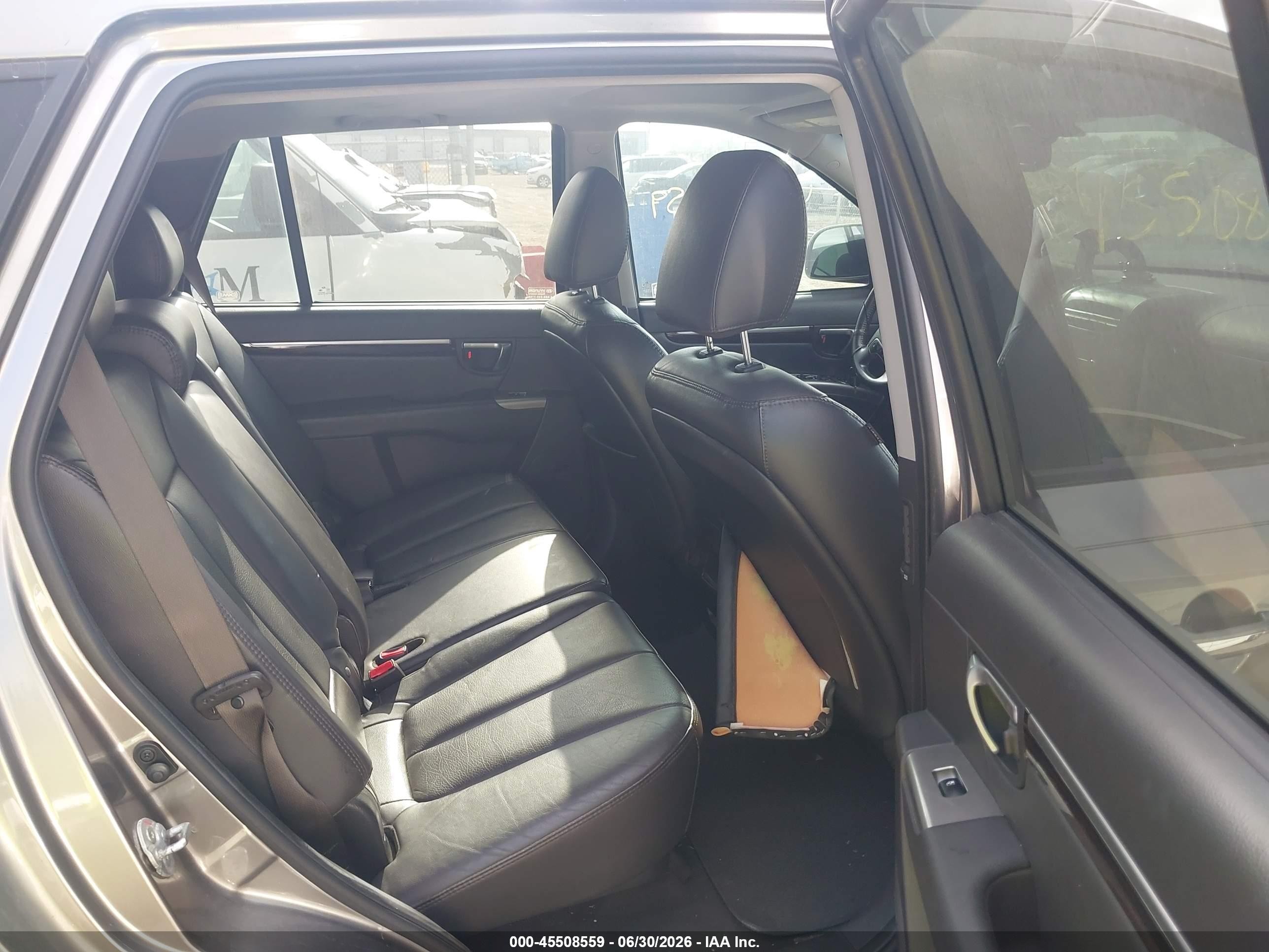 2012 Hyundai Santa Fe Limited V6 Gray vin: 5XYZKDAGXCG156825