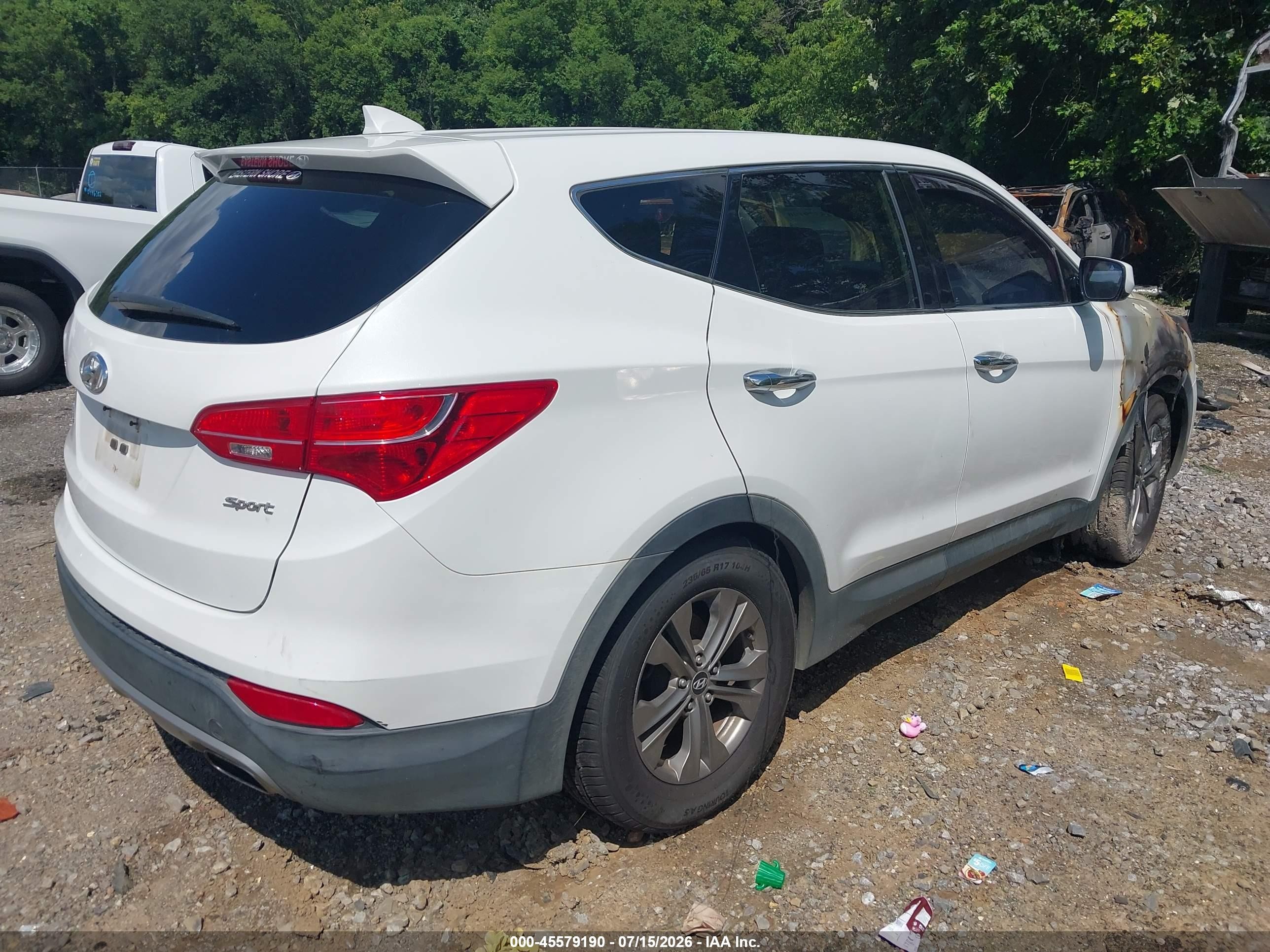 2014 Hyundai Santa Fe Sport 2.4l White vin: 5XYZT3LB0EG146929