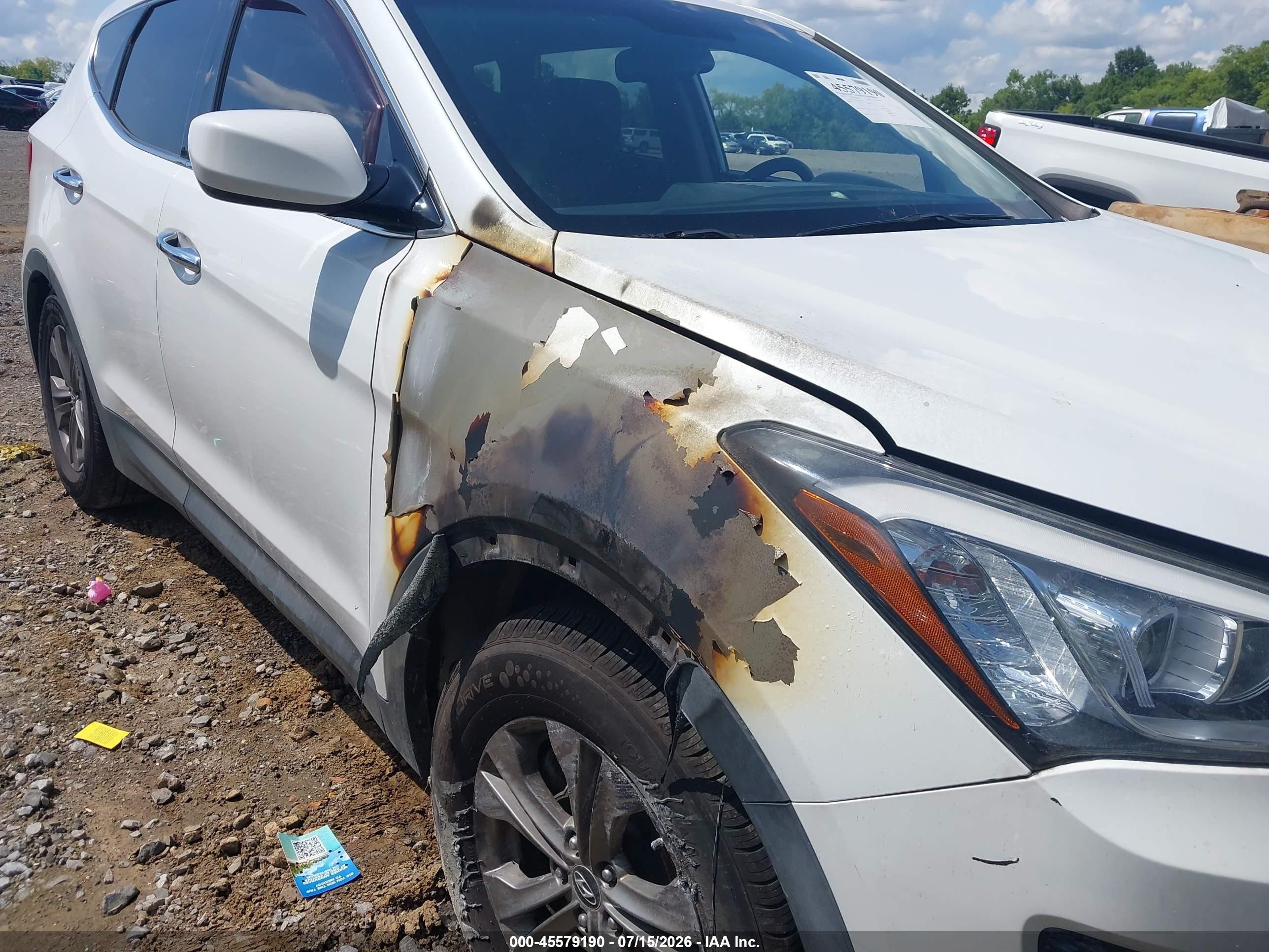 2014 Hyundai Santa Fe Sport 2.4l White vin: 5XYZT3LB0EG146929