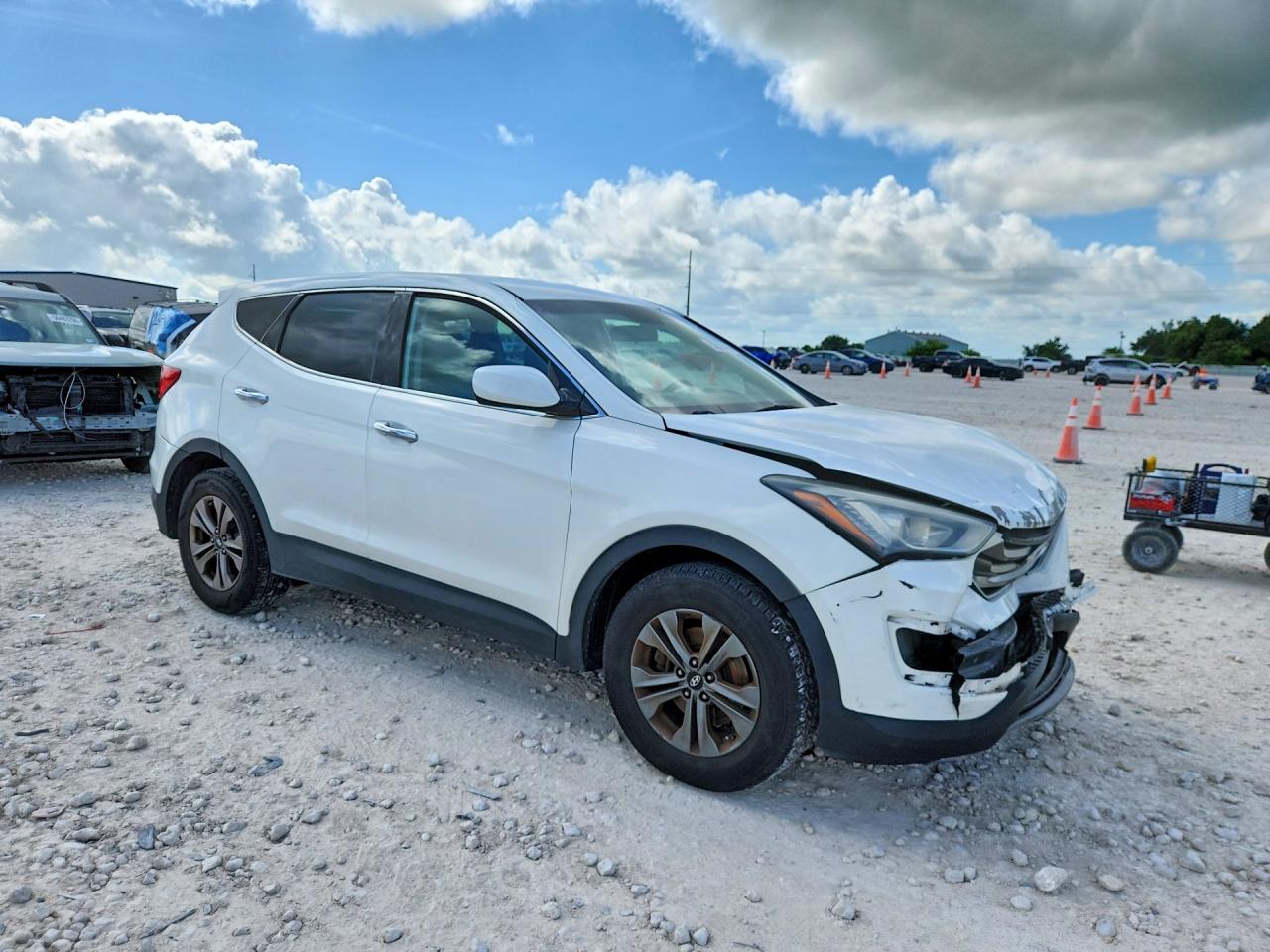 2015 Hyundai Santa Fe Sport 2.4l White vin: 5XYZT3LB0FG271415