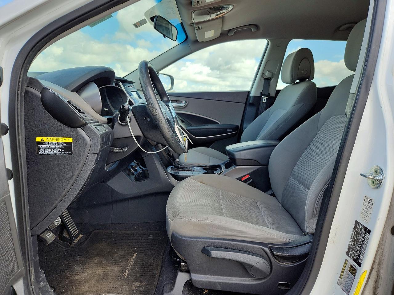 2015 Hyundai Santa Fe Sport 2.4l White vin: 5XYZT3LB0FG271415