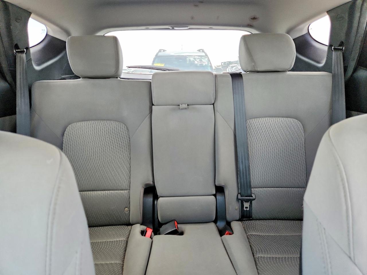 2015 Hyundai Santa Fe Sport 2.4l White vin: 5XYZT3LB0FG271415