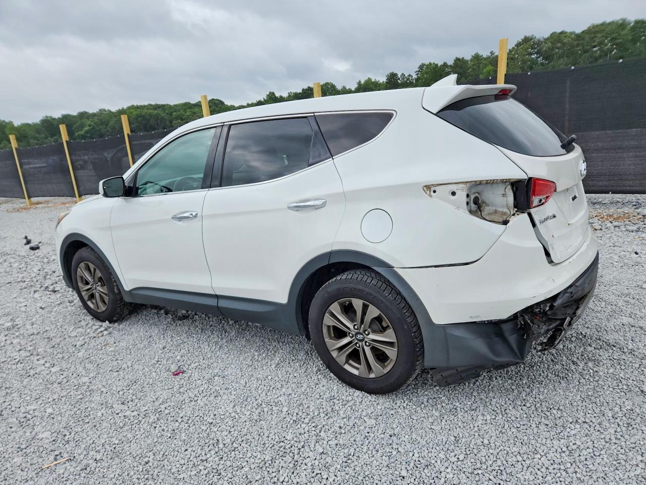 2015 Hyundai Santa Fe Sport 2.4l White vin: 5XYZT3LB0FG282608