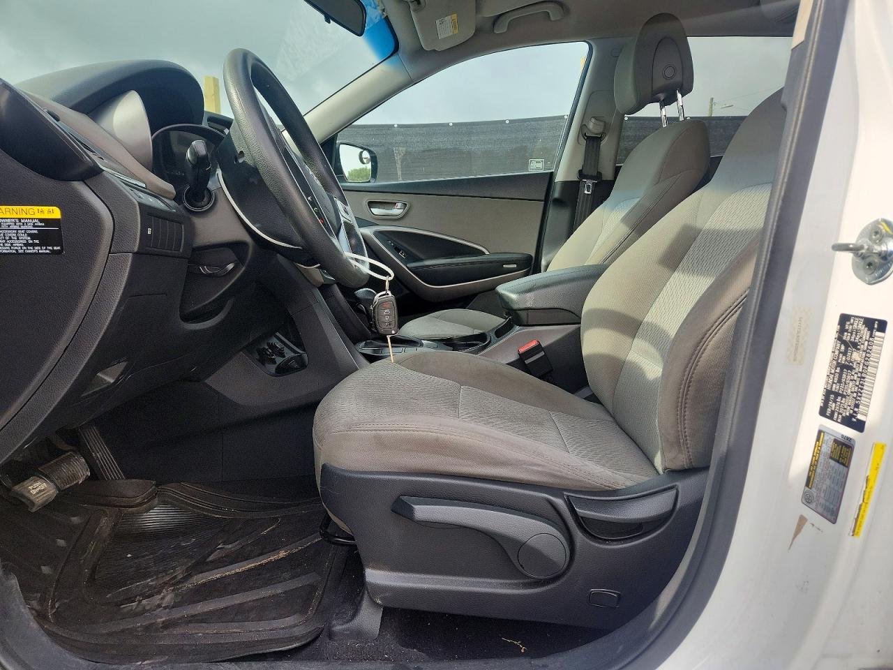 2015 Hyundai Santa Fe Sport 2.4l White vin: 5XYZT3LB0FG282608