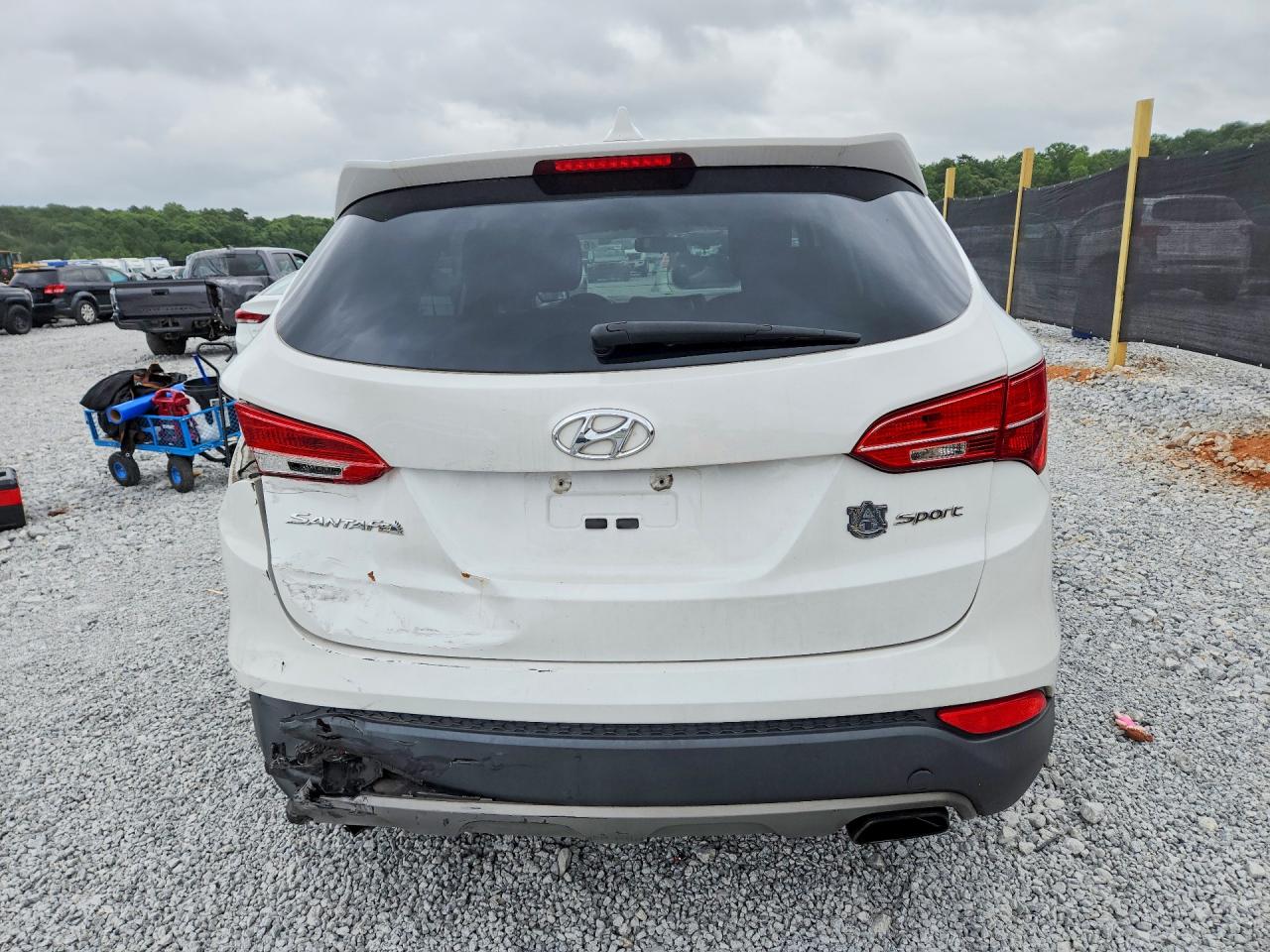 2015 Hyundai Santa Fe Sport 2.4l White vin: 5XYZT3LB0FG282608