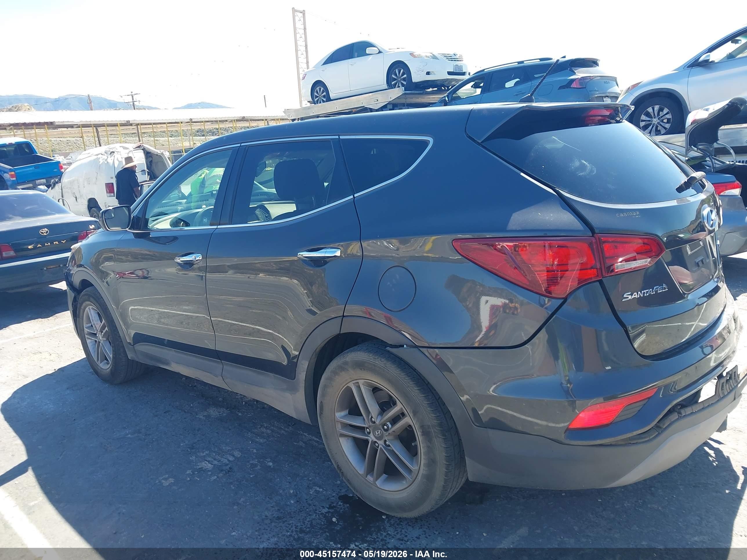 2018 Hyundai Santa Fe Sport 2.4l Silver vin: 5XYZT3LB0JG568578