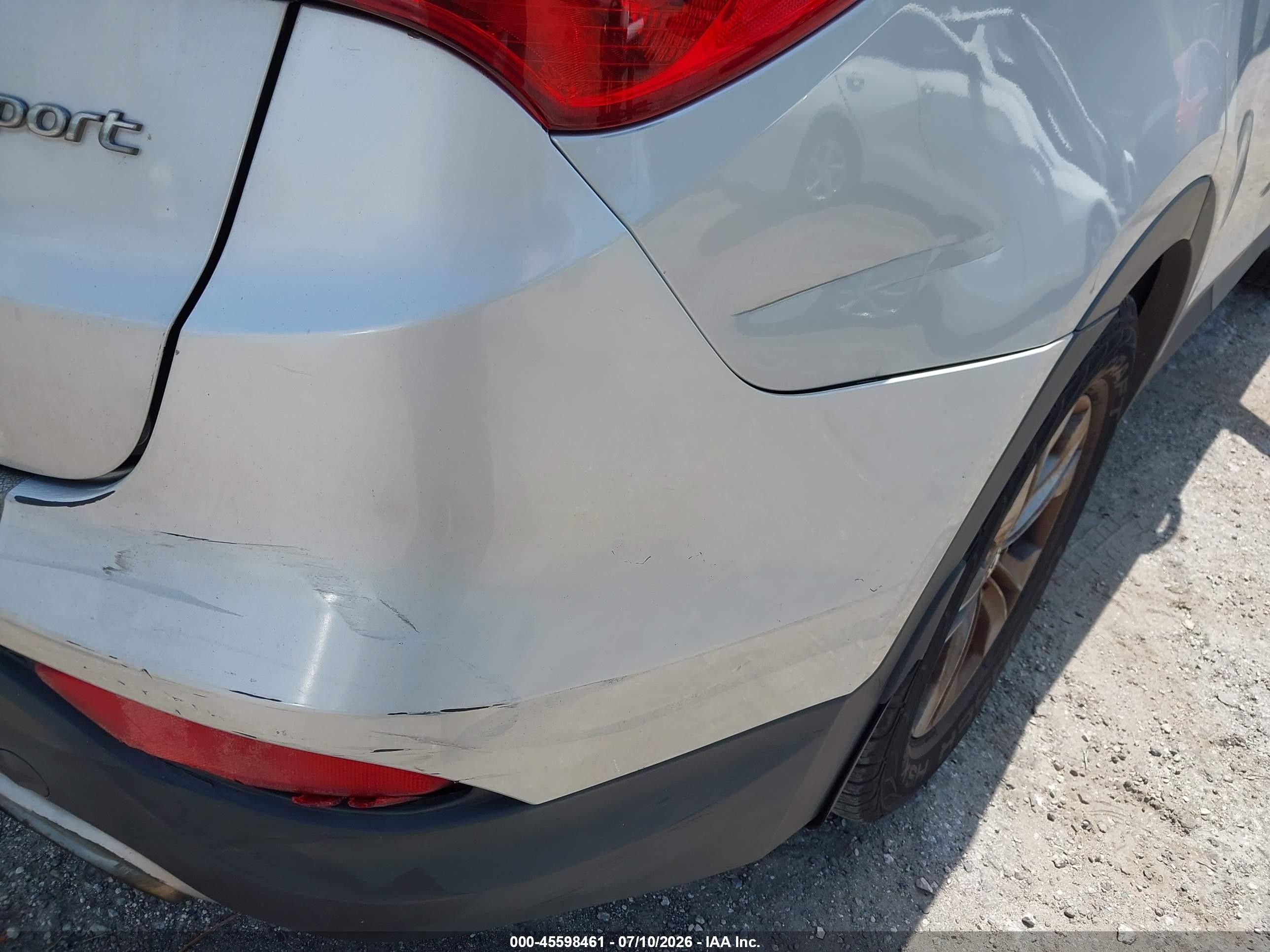 2013 Hyundai Santa Fe Sport Silver vin: 5XYZT3LB1DG071351
