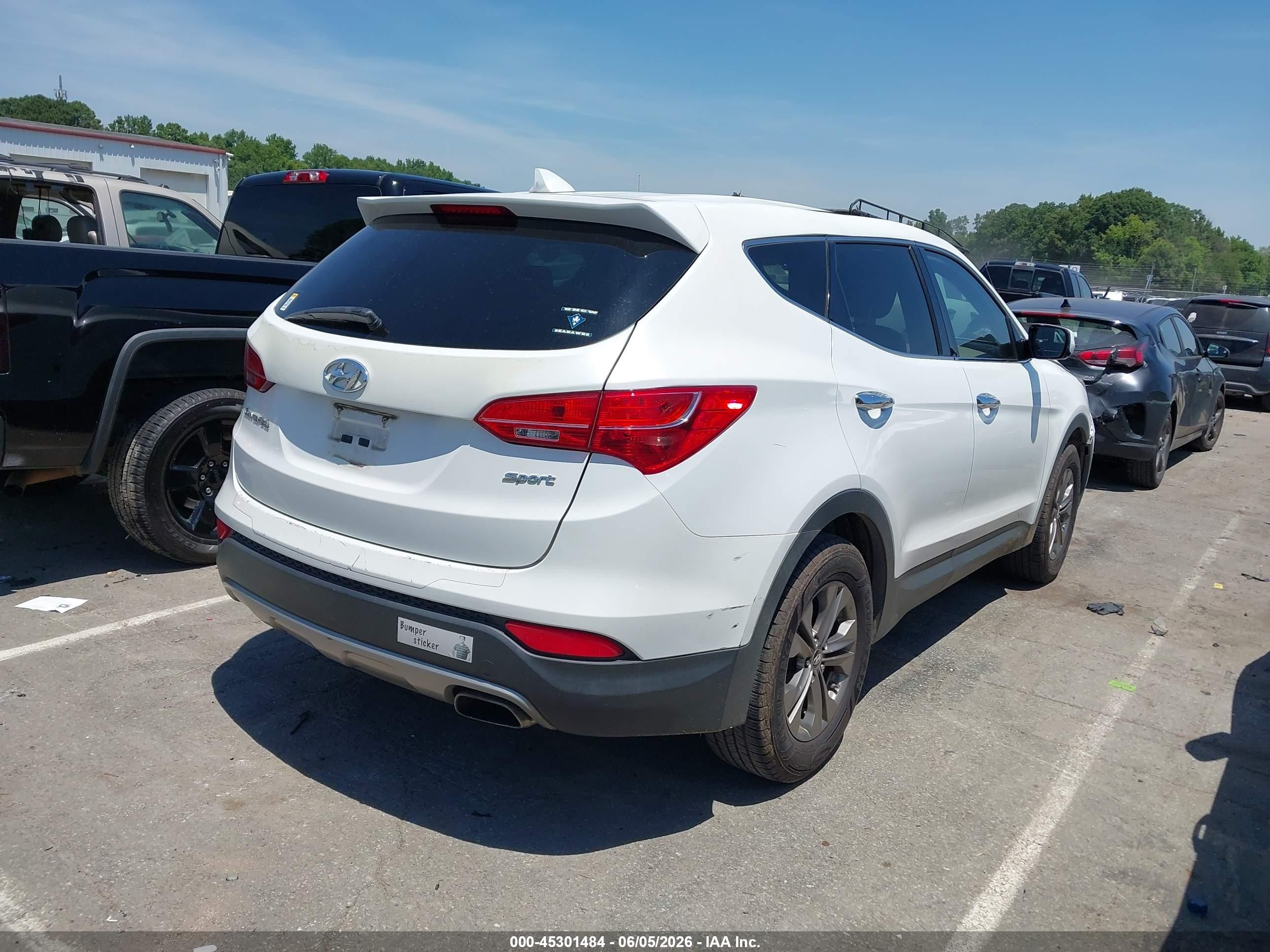 2013 Hyundai Santa Fe Sport White vin: 5XYZT3LB1DG113906