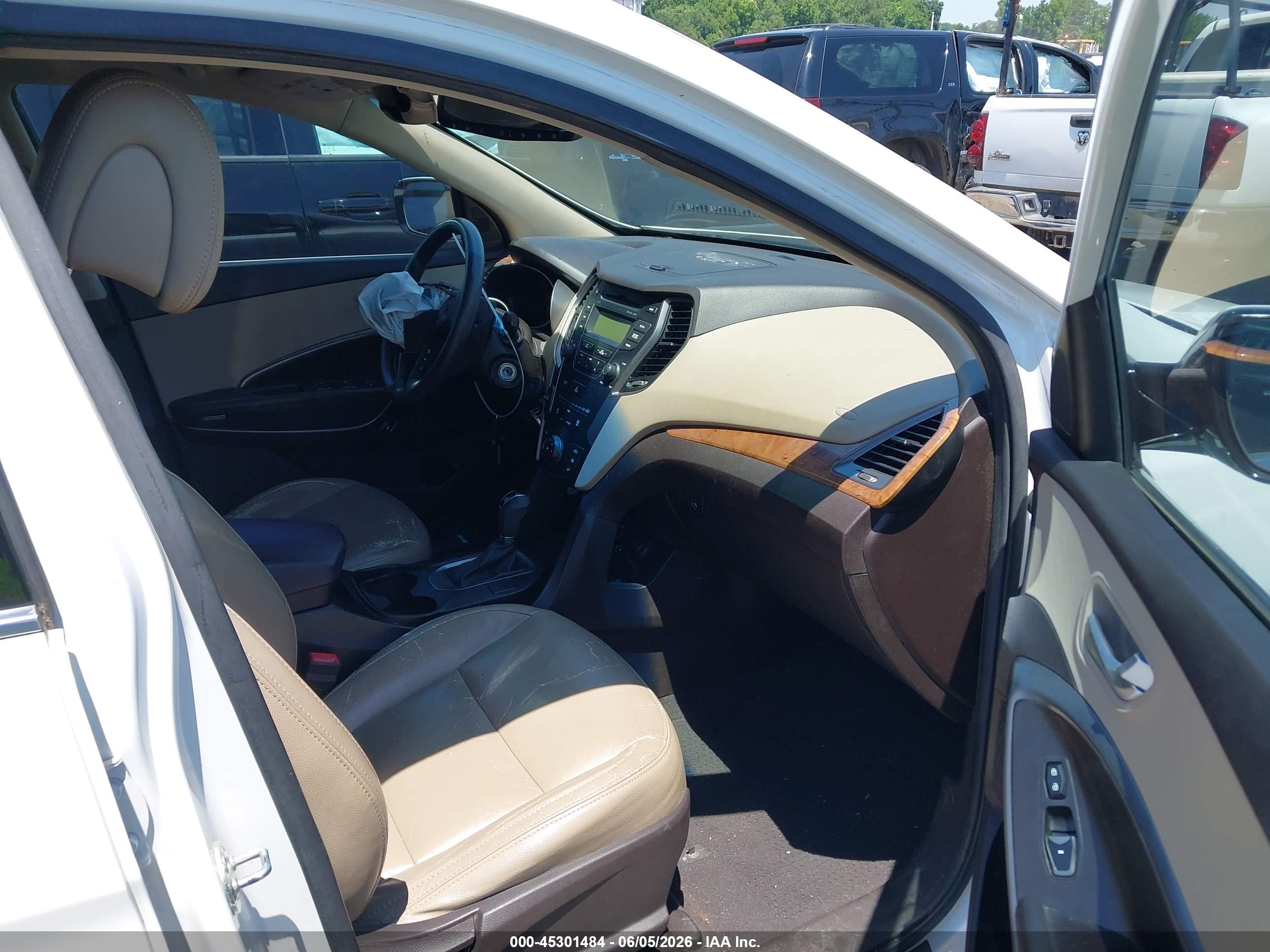 2013 Hyundai Santa Fe Sport White vin: 5XYZT3LB1DG113906
