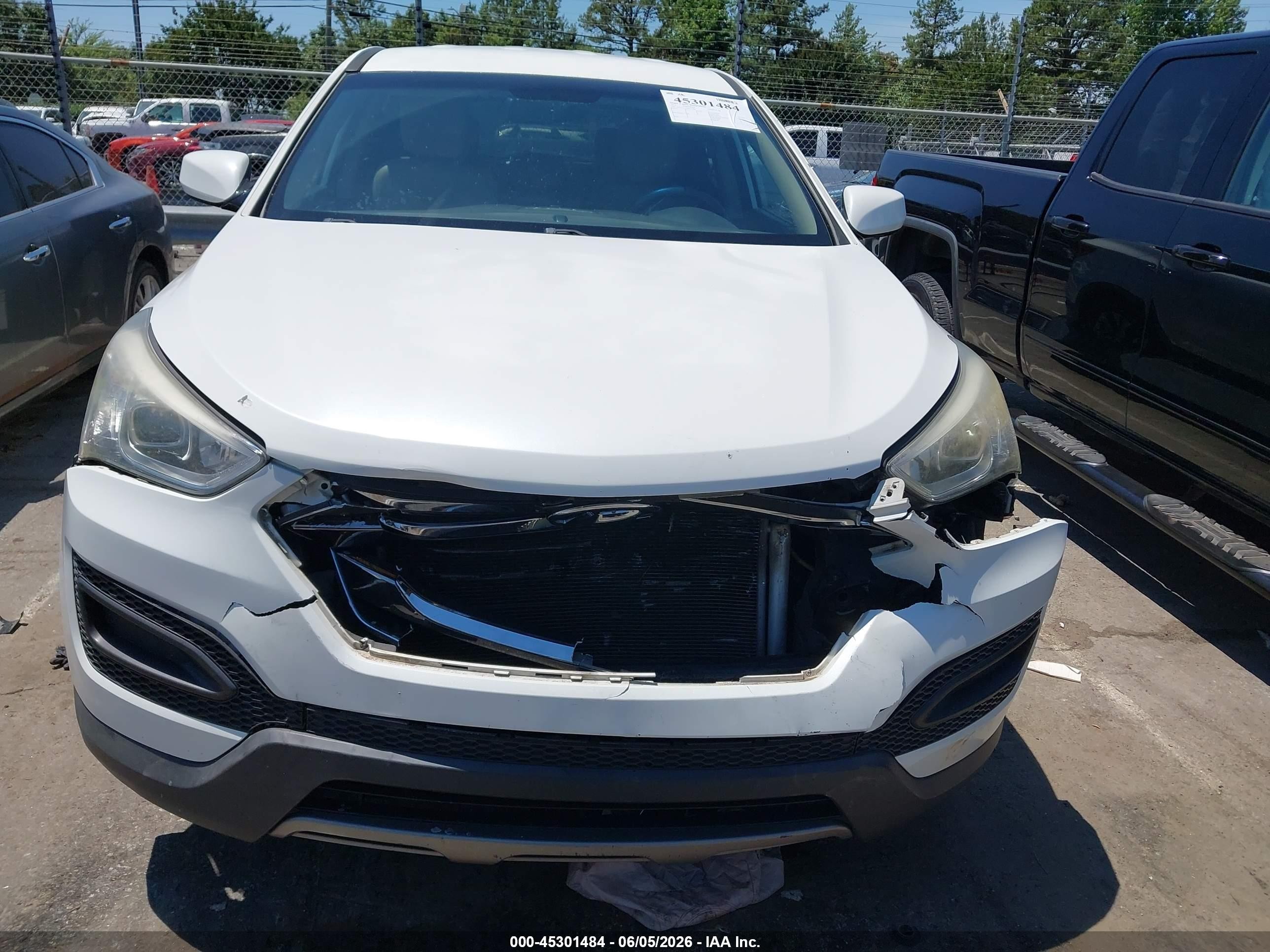2013 Hyundai Santa Fe Sport White vin: 5XYZT3LB1DG113906