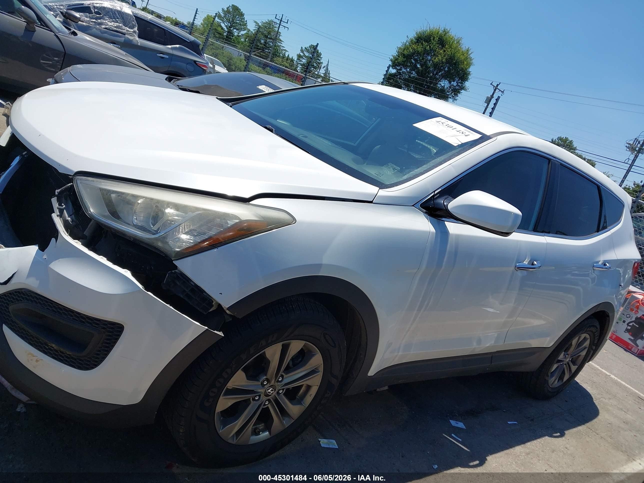 2013 Hyundai Santa Fe Sport White vin: 5XYZT3LB1DG113906