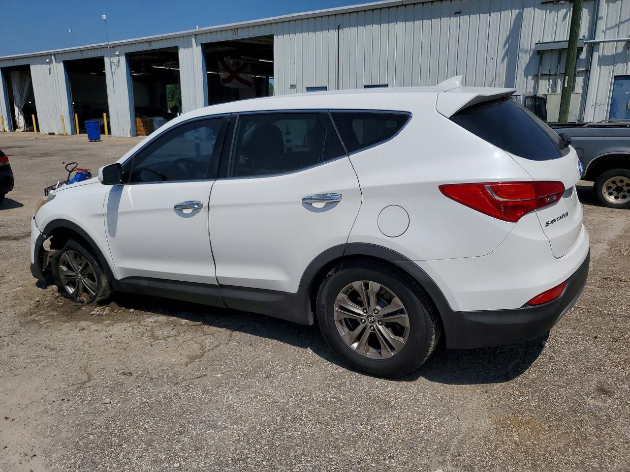 2013 Hyundai Santa Fe Sport 2.4l White vin: 5XYZT3LB1DG114358
