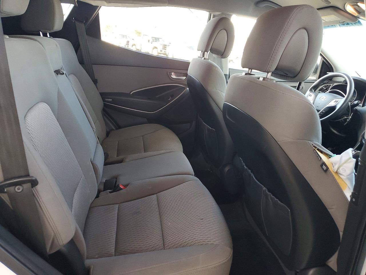 2014 Hyundai Santa Fe Sport 2.4l White vin: 5XYZT3LB1EG146048