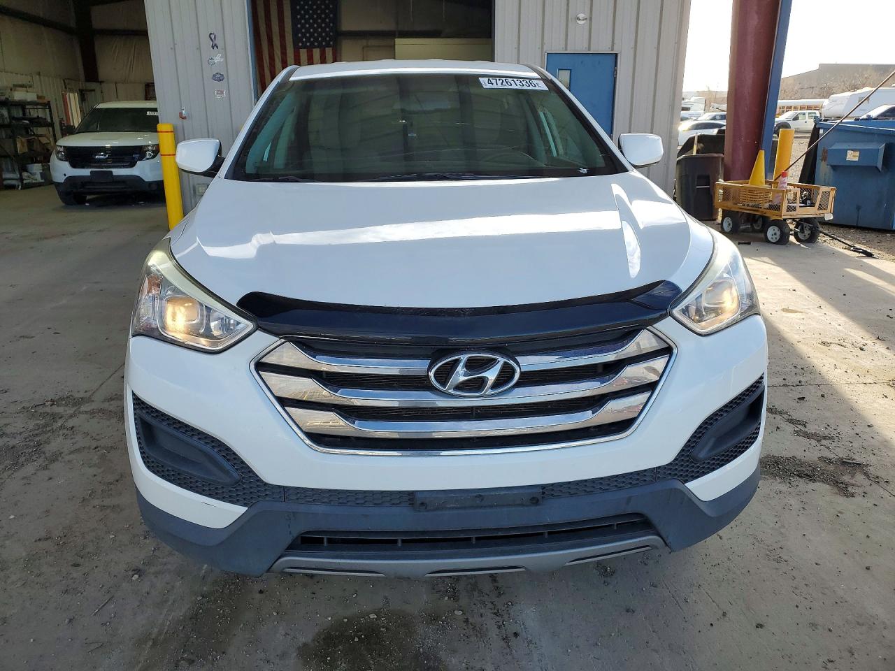 2014 Hyundai Santa Fe Sport 2.4l White vin: 5XYZT3LB1EG146048