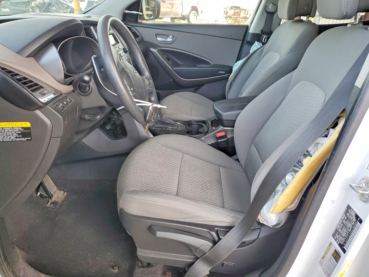2014 Hyundai Santa Fe Sport 2.4l White vin: 5XYZT3LB1EG146048