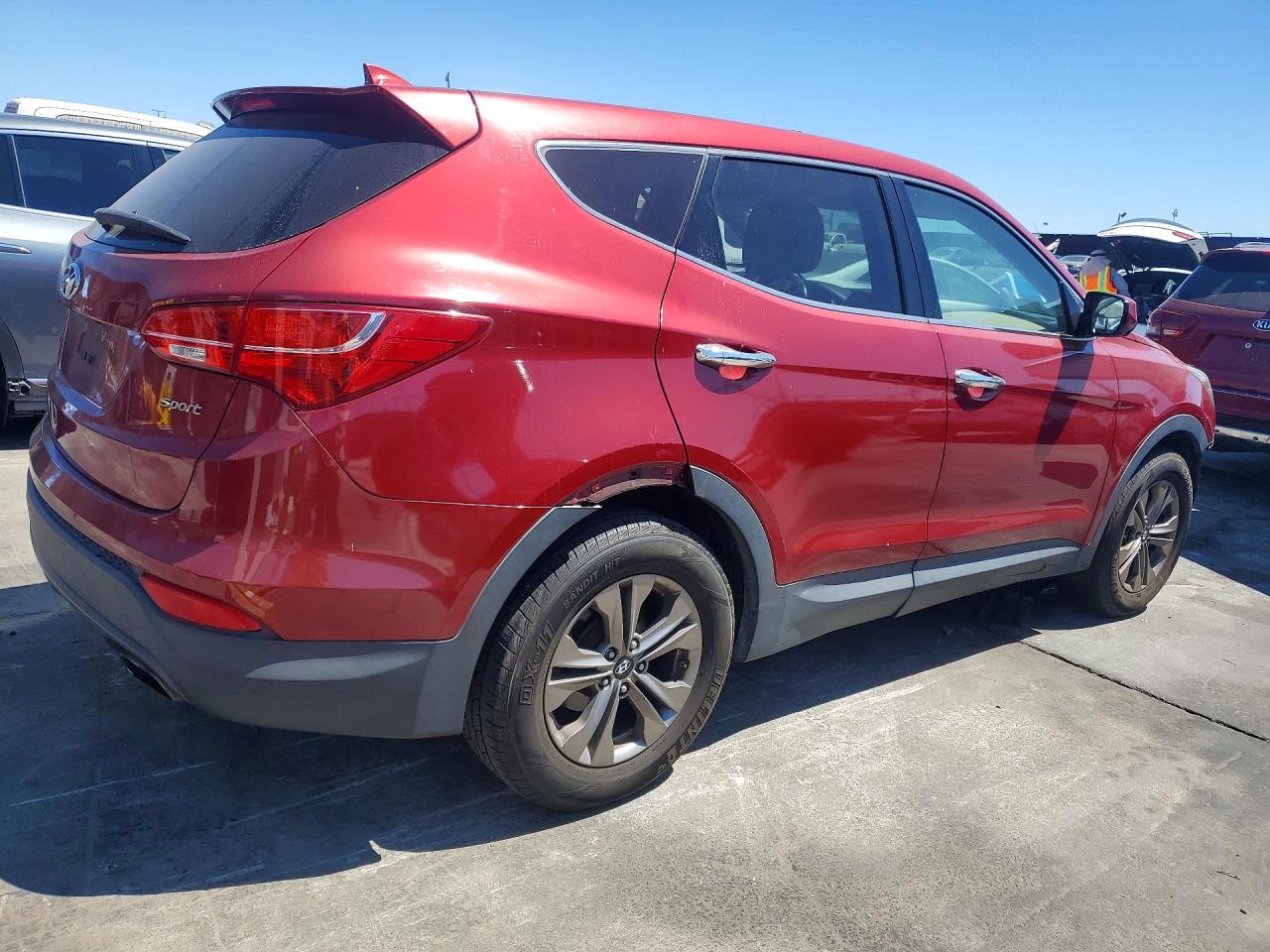 2015 Hyundai Santa Fe Sport 2.4l Red vin: 5XYZT3LB1FG260357