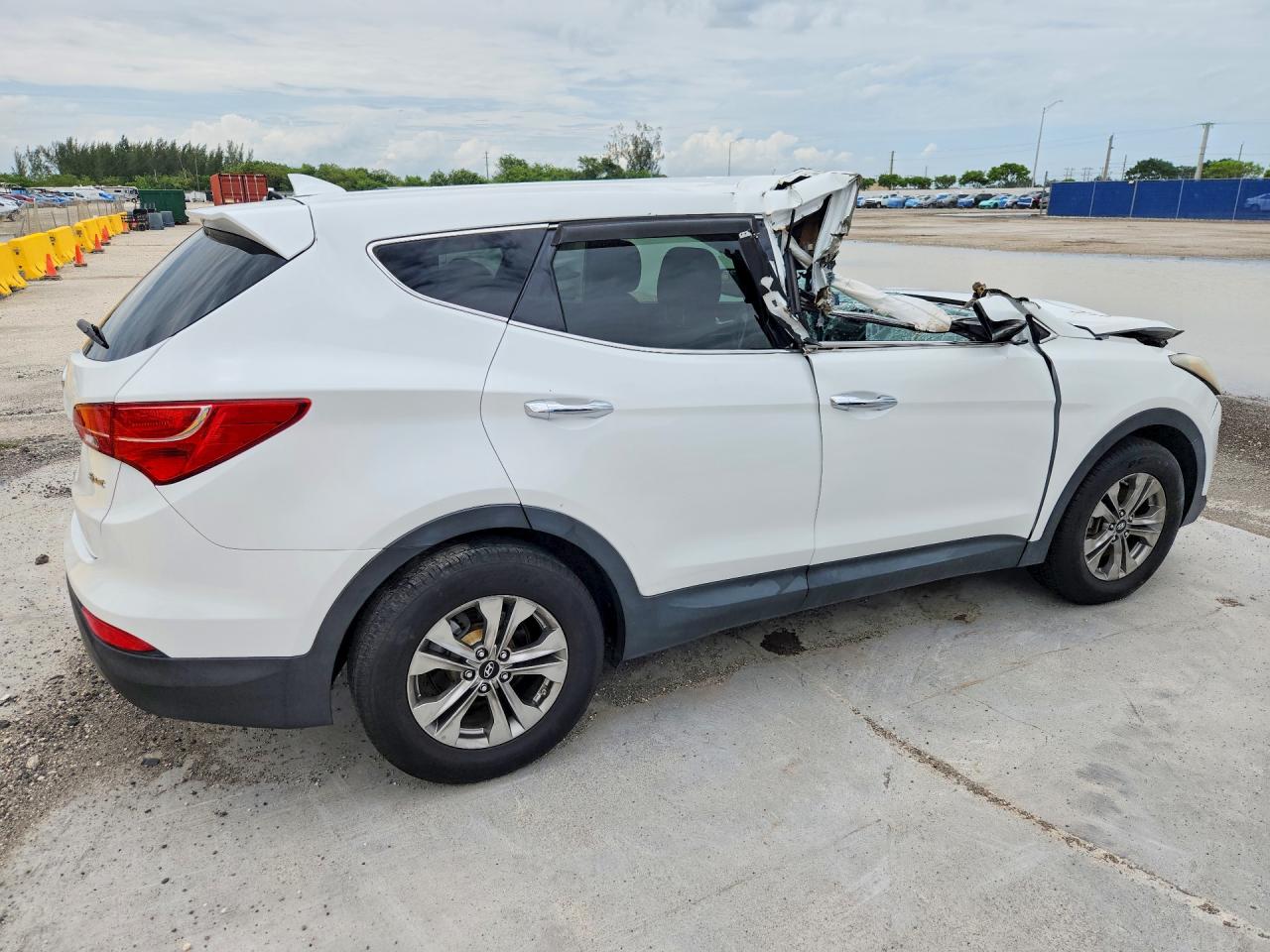 2016 Hyundai Santa Fe Sport 2.4l White vin: 5XYZT3LB1GG346219