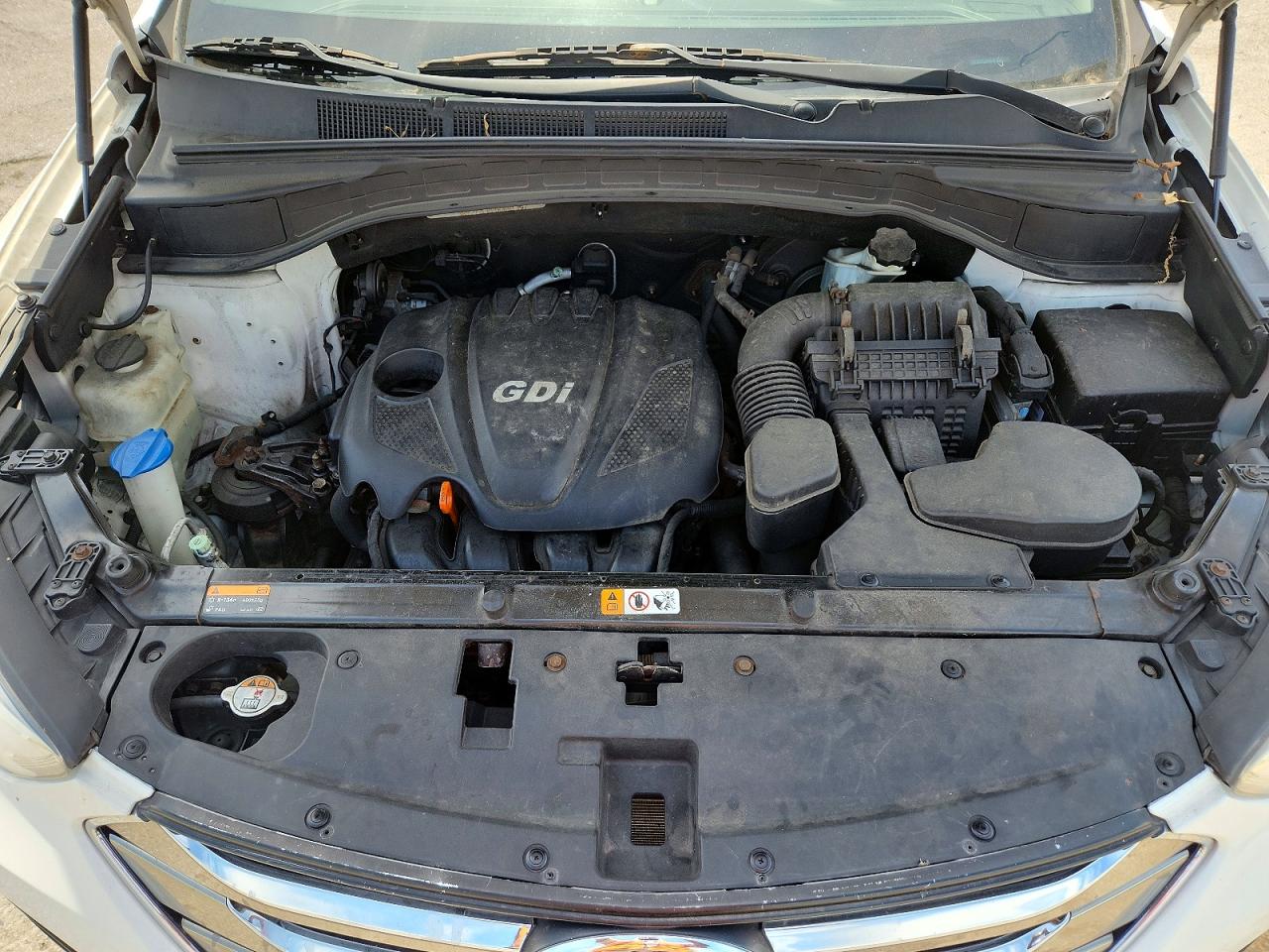 2013 Hyundai Santa Fe Sport 2.4l White vin: 5XYZT3LB2DG051397
